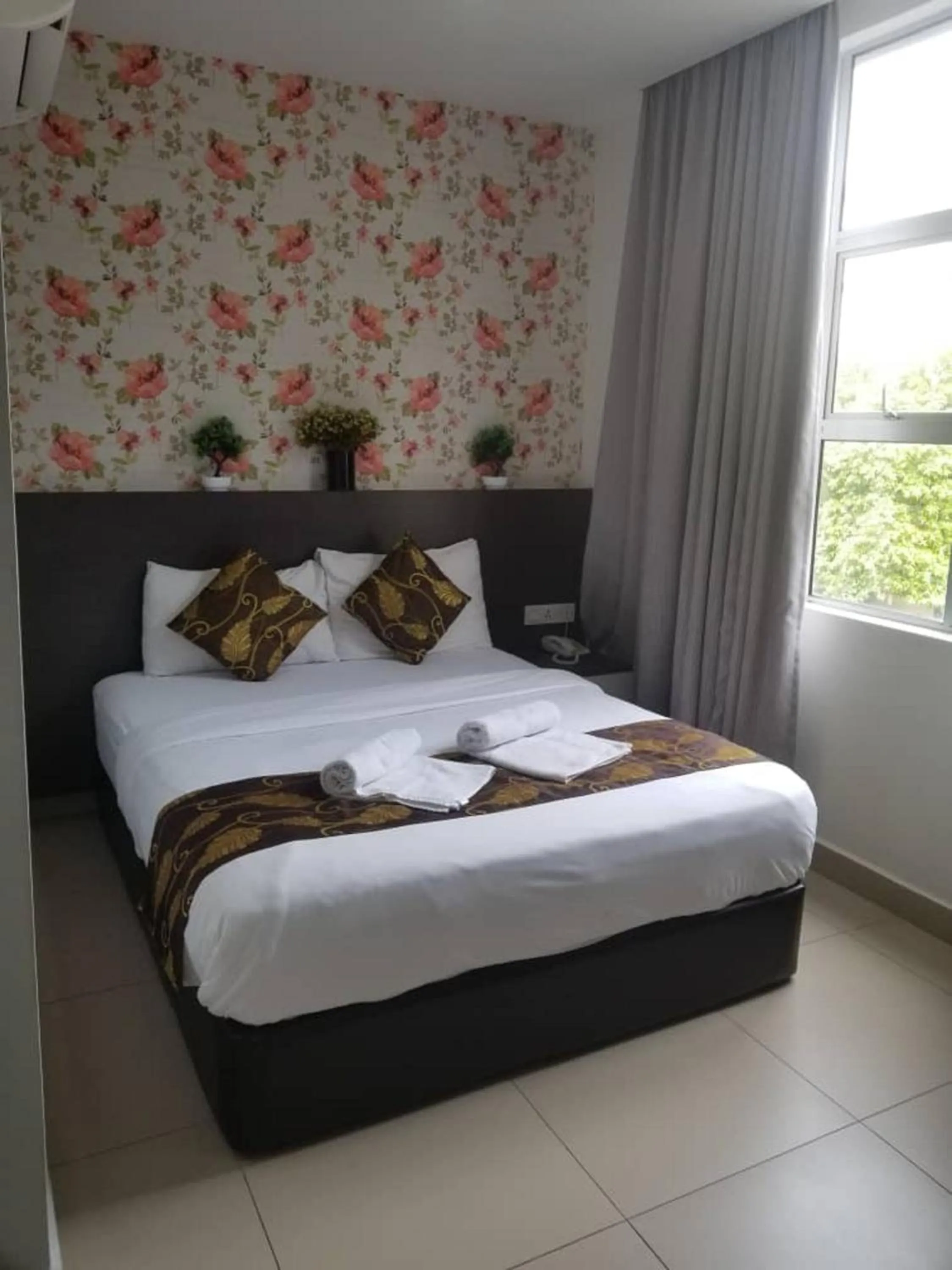 Decorative detail, Bed in D'Metro Hotel