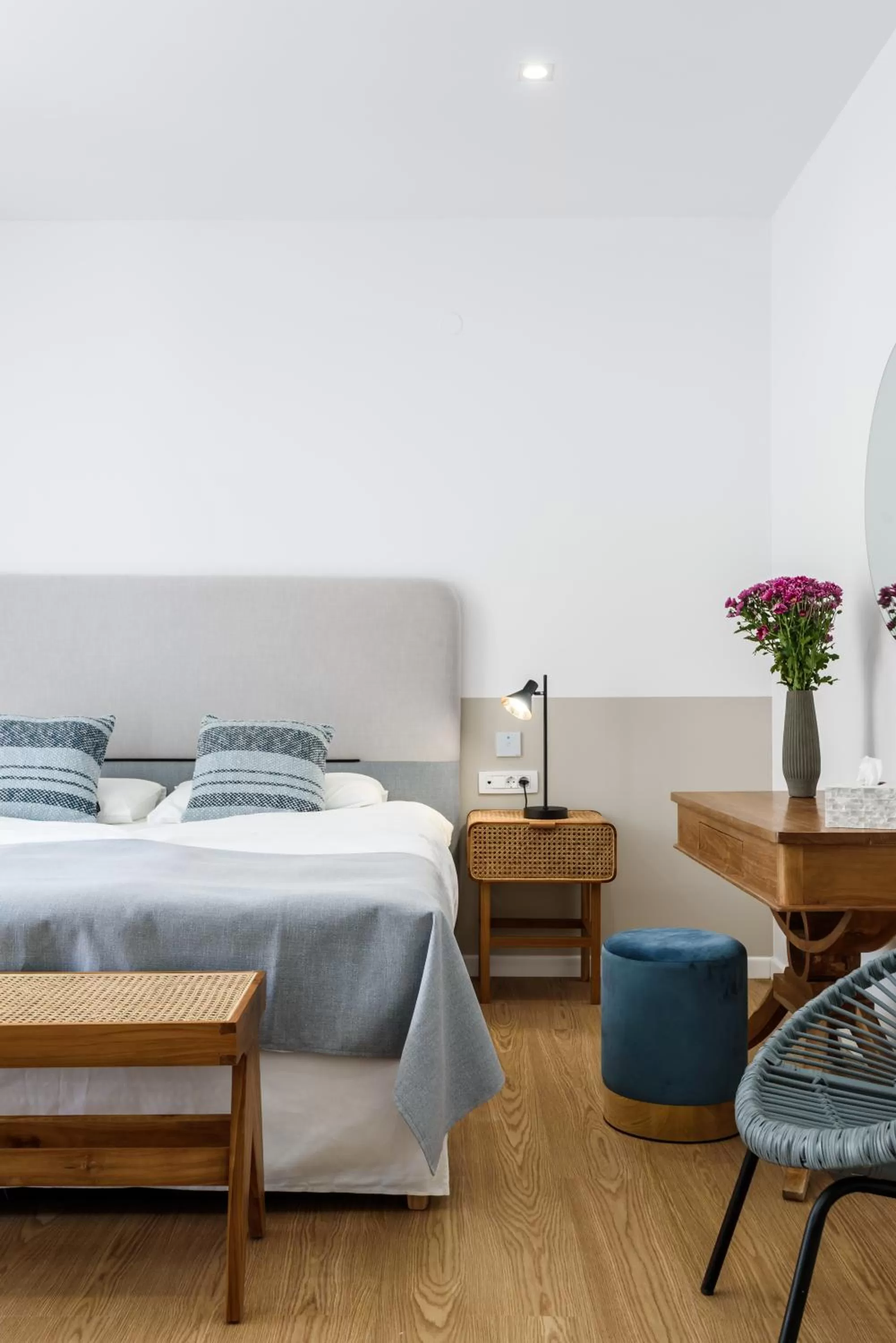 Photo of the whole room, Bed in Balance Hotel