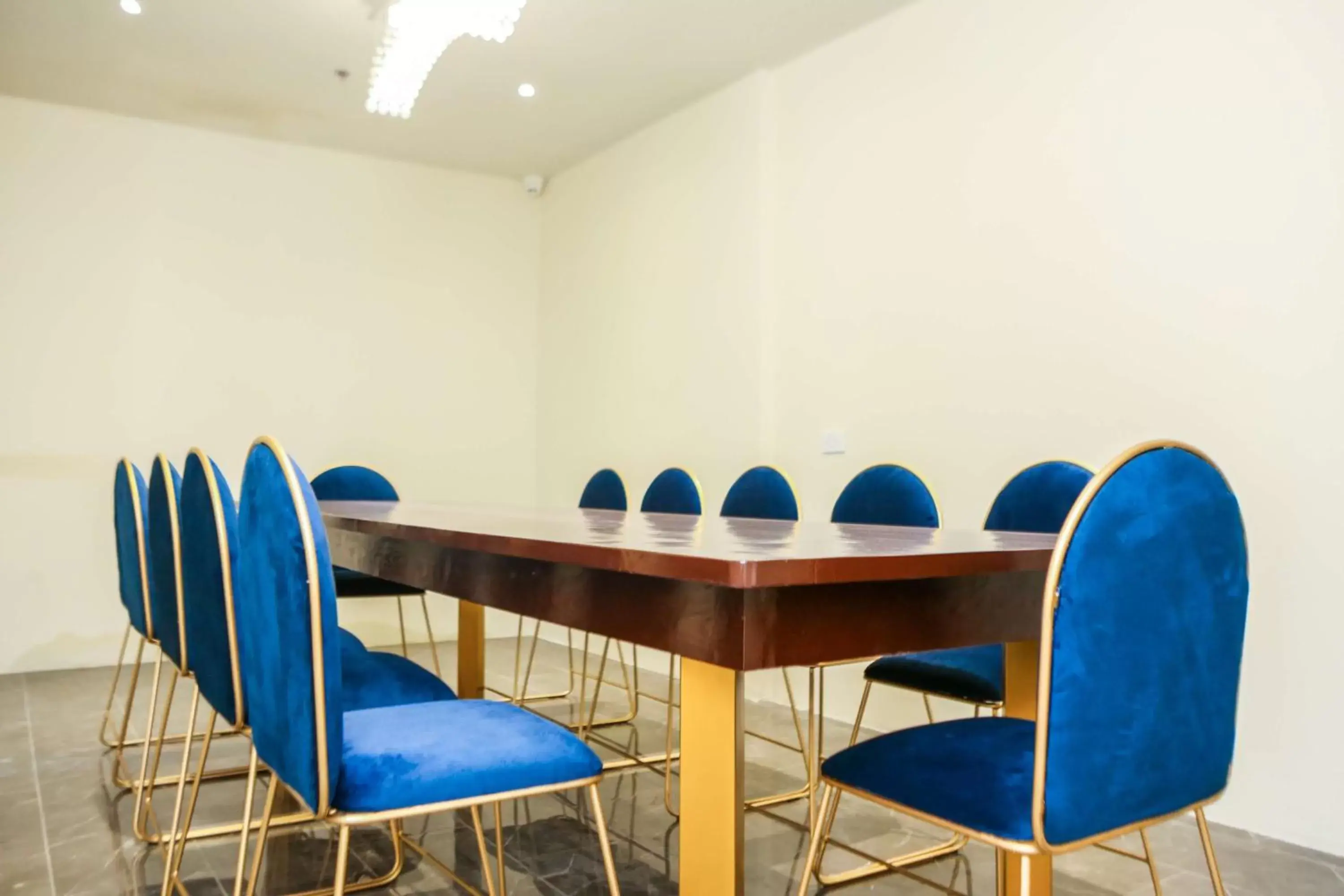 Meeting/conference room in SureStay Studio by Best Western Clarkview Angeles City