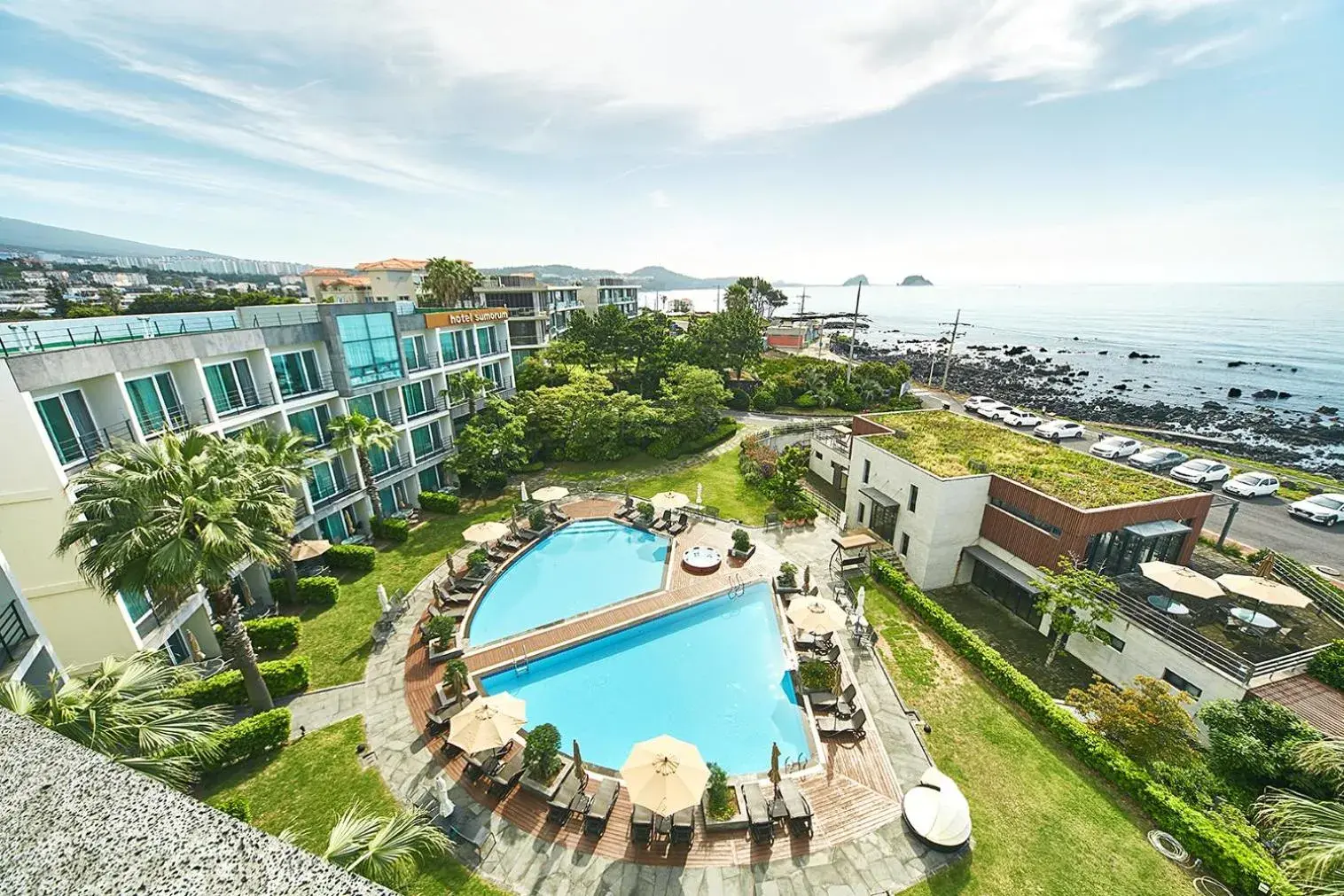 Facade/entrance in The Grand Sumorum Facade/entrance in The Grand Sumorum