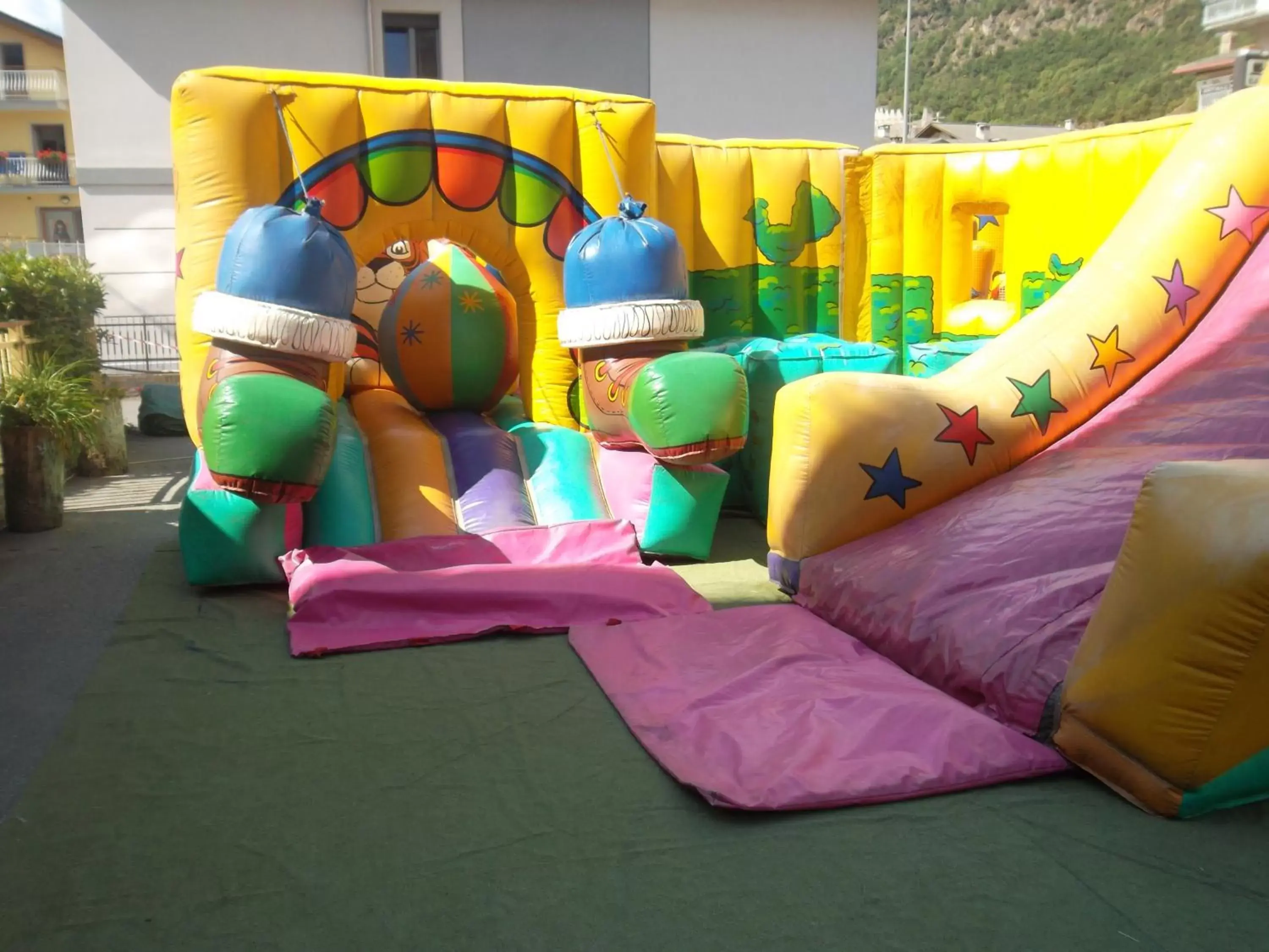 Children play ground in Albergo Motel Dosdè