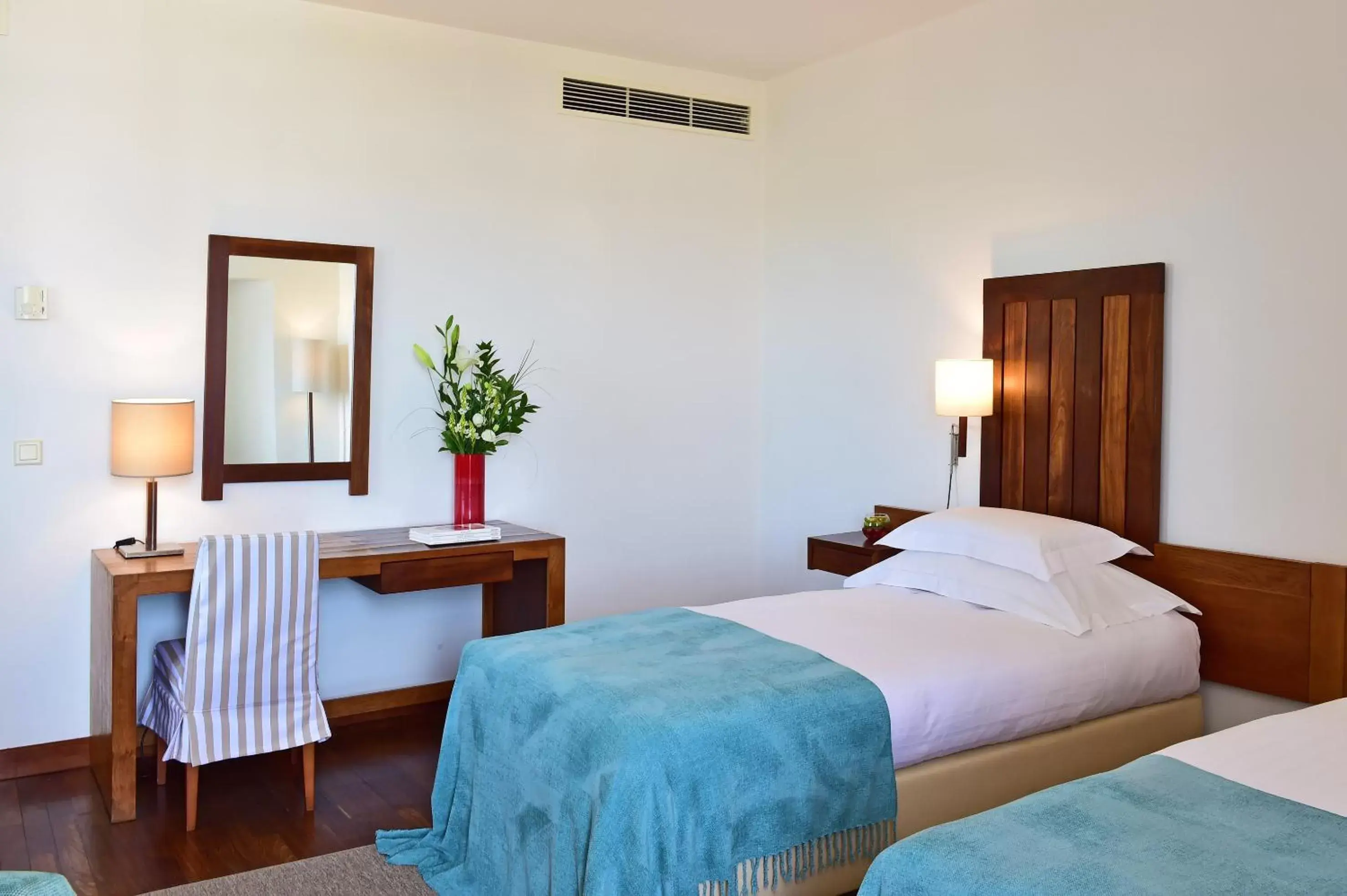 Bed in Pousada Castelo de Alcacer do Sal Bed in Pousada Castelo de Alcacer do Sal