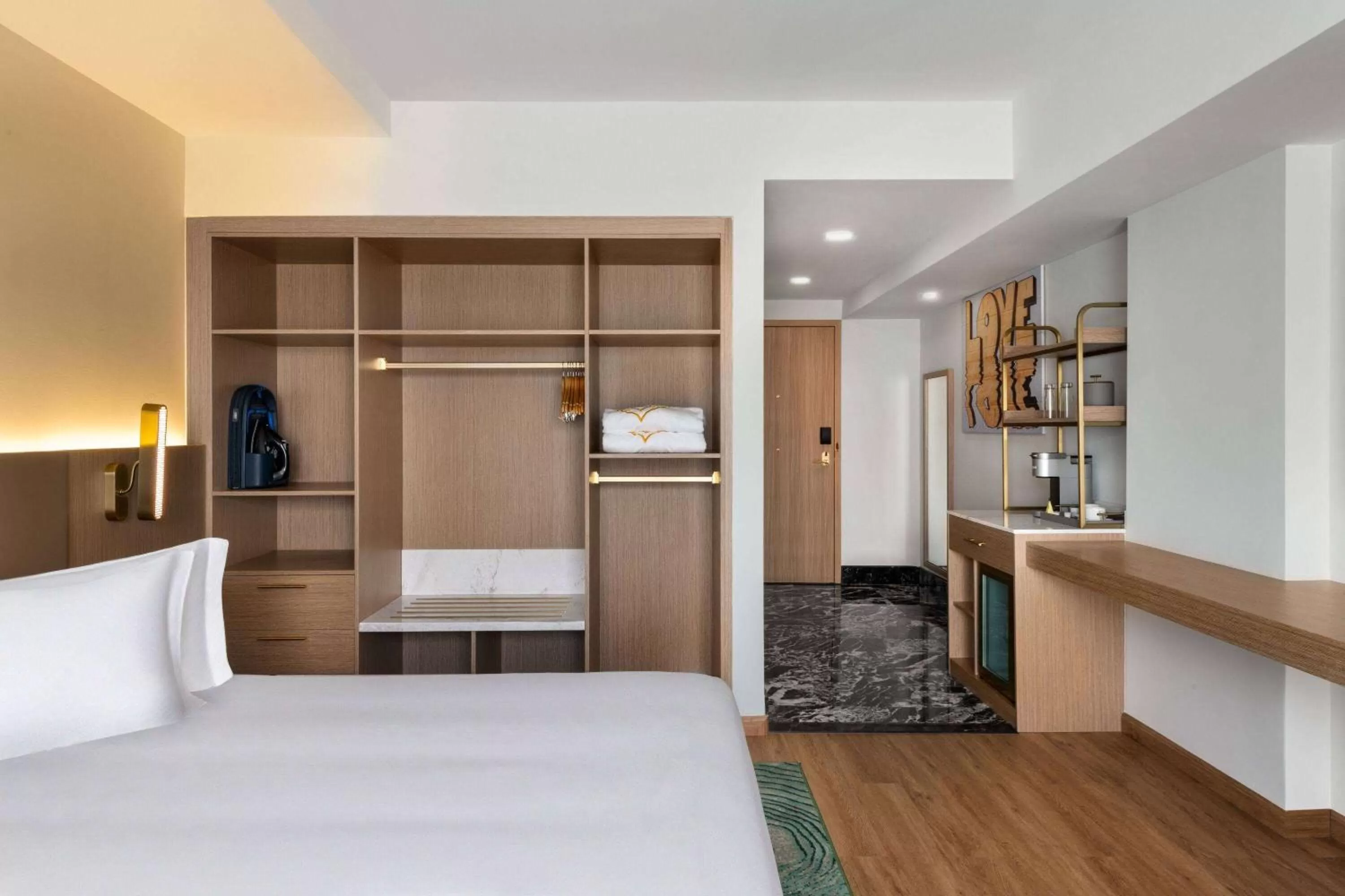 Photo of the whole room, Bed in Dolce by Wyndham Hollywood