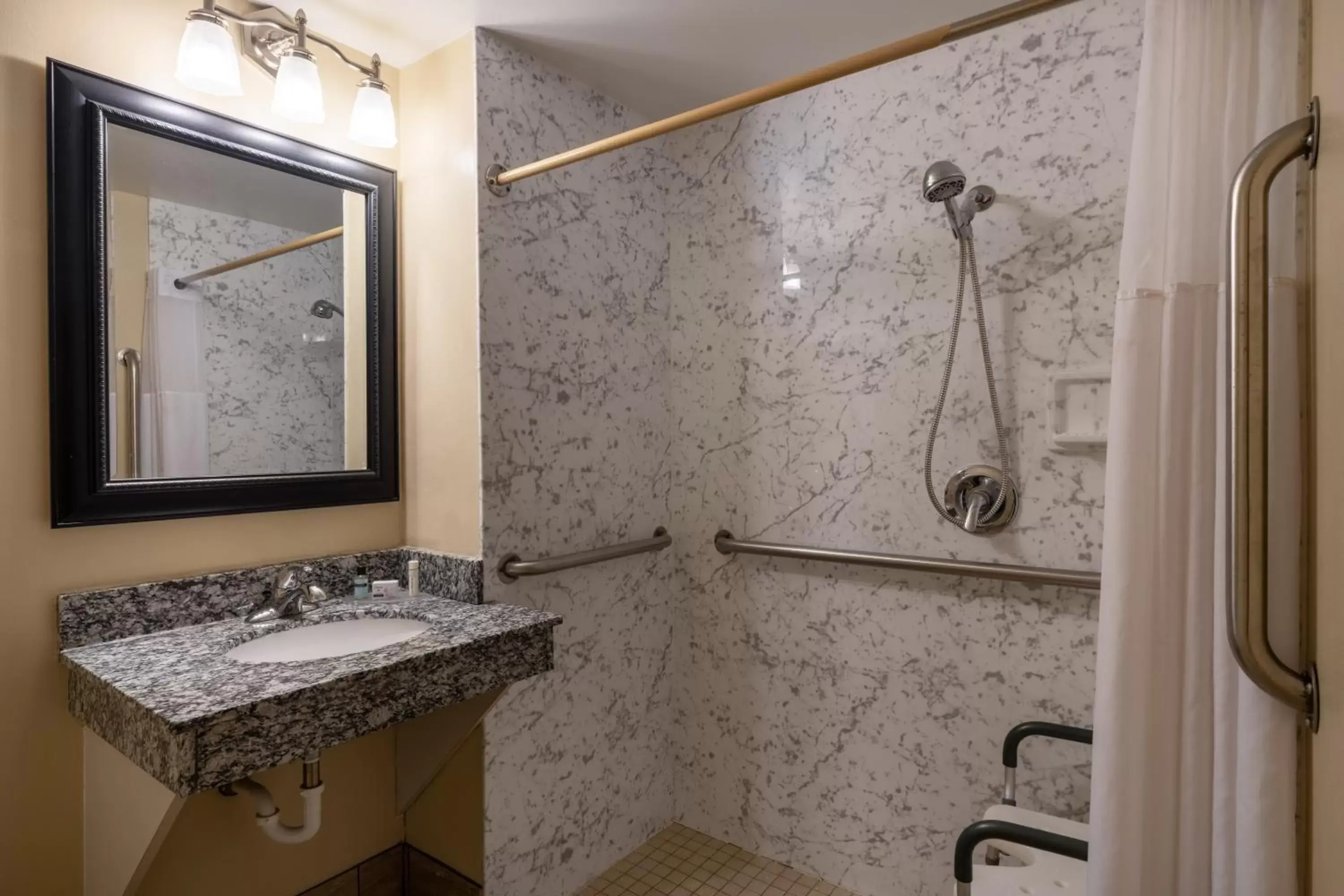 Shower, Bathroom in AmericInn by Wyndham Cedar Rapids North