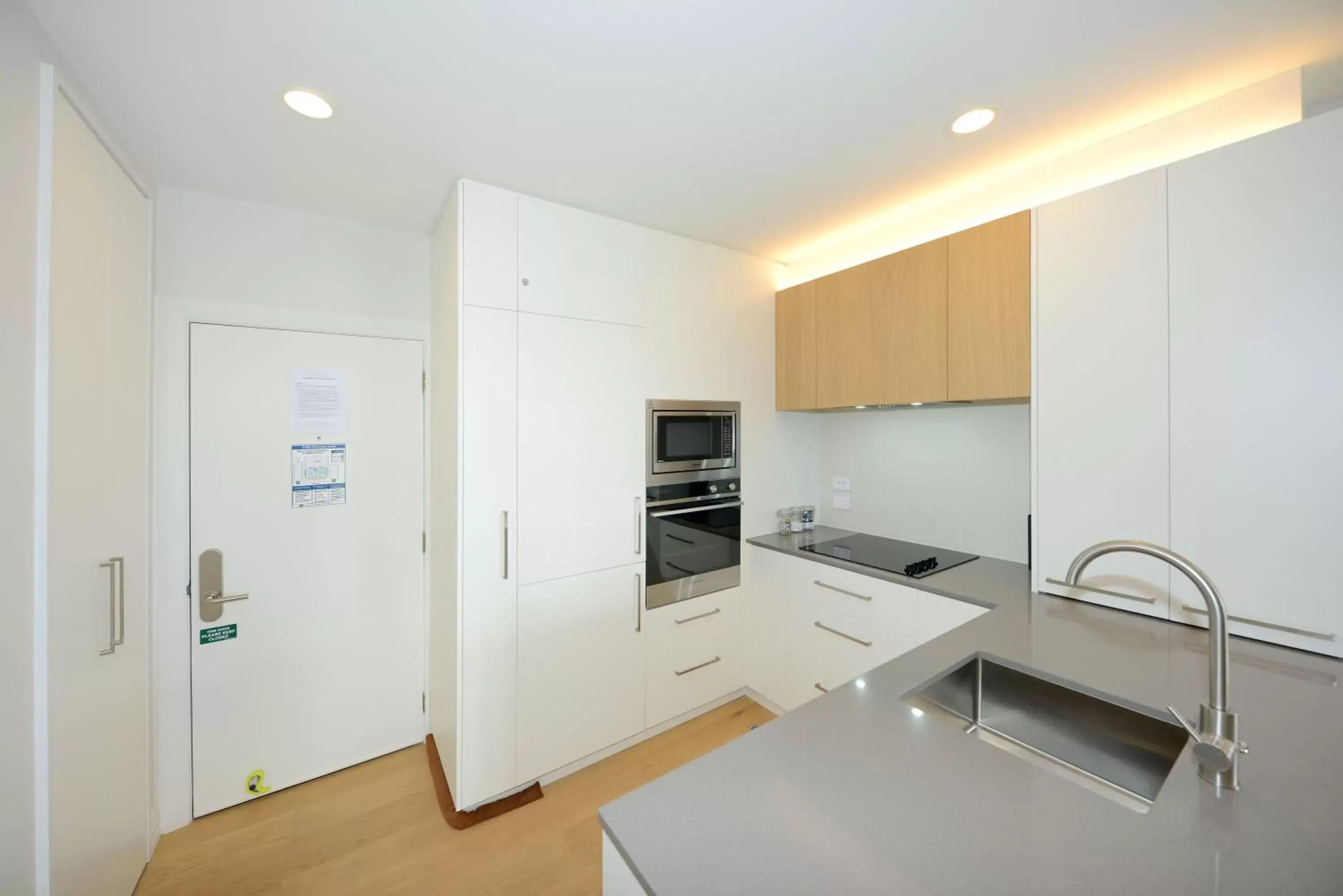 Kitchen/Kitchenette in West Fitzroy Apartments