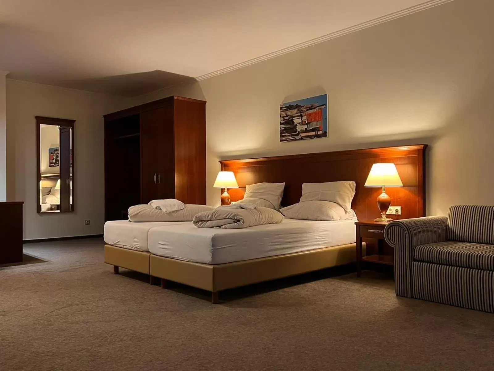 Deluxe Double Room - single occupancy in Hotel Hanseatischer Hof Deluxe Double Room - single occupancy in Hotel Hanseatischer Hof