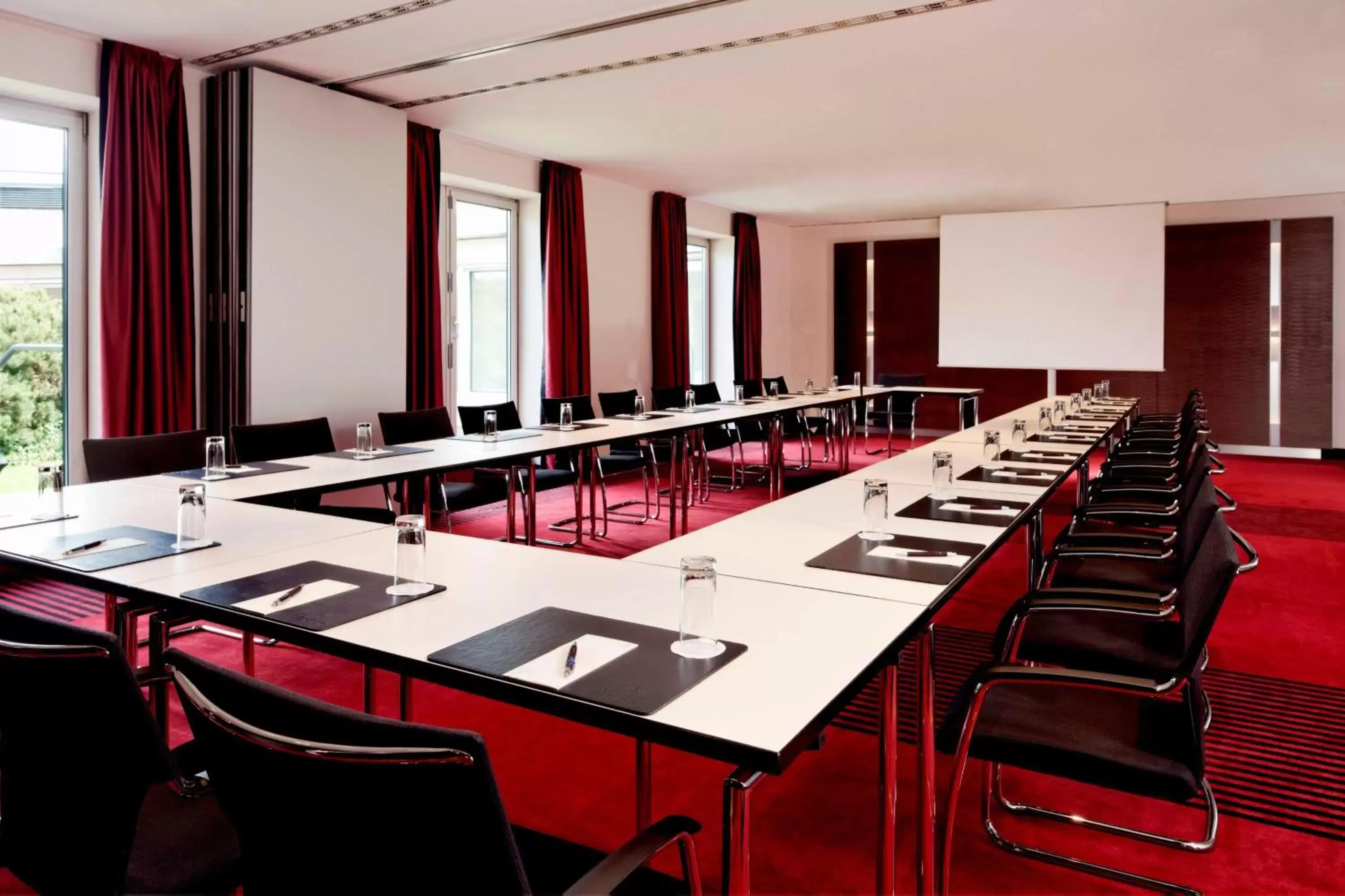 Meeting/conference room in Sheraton Duesseldorf Airport Hotel