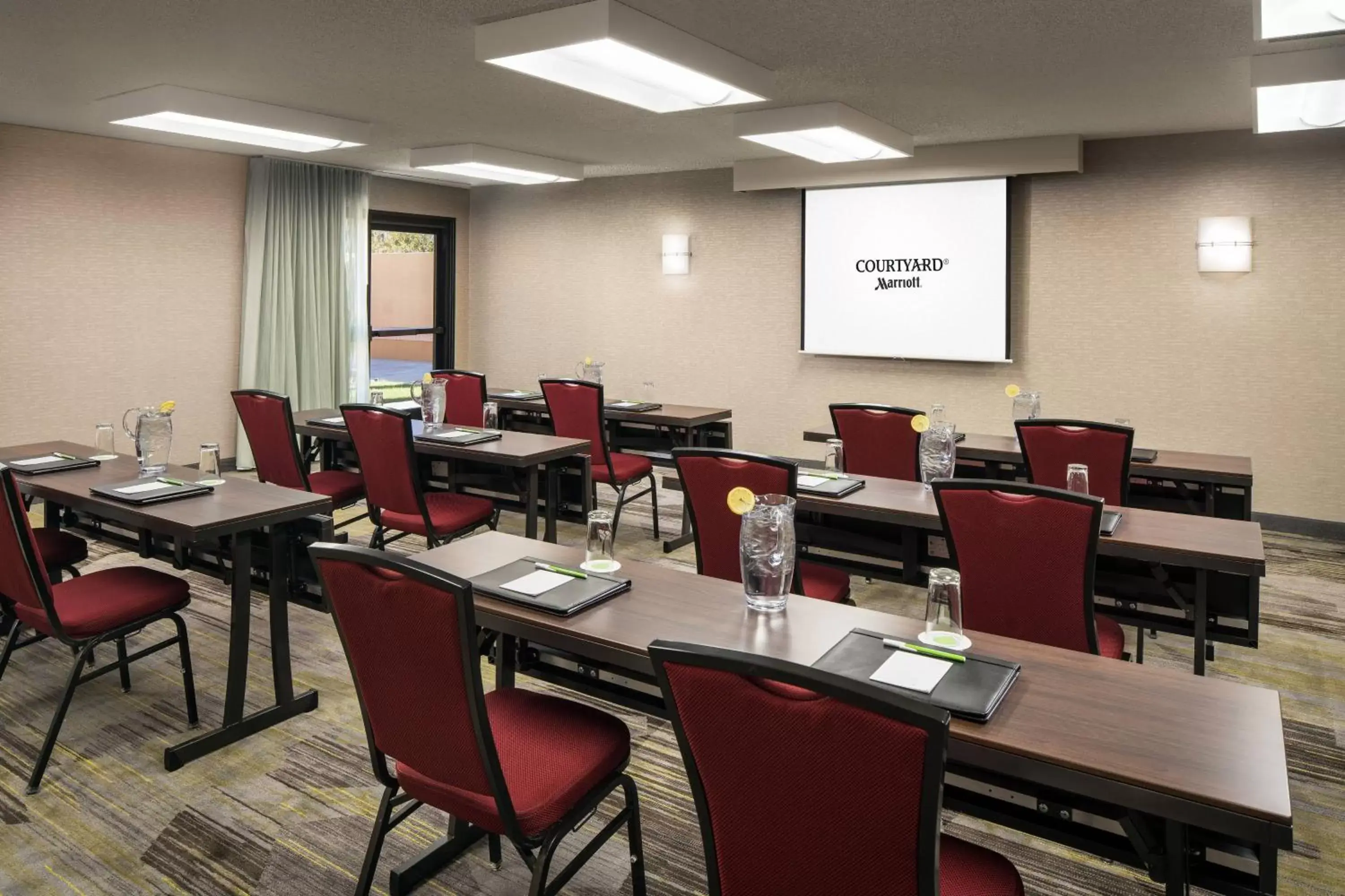 Meeting/conference room in Courtyard Irvine John Wayne Airport/Orange County