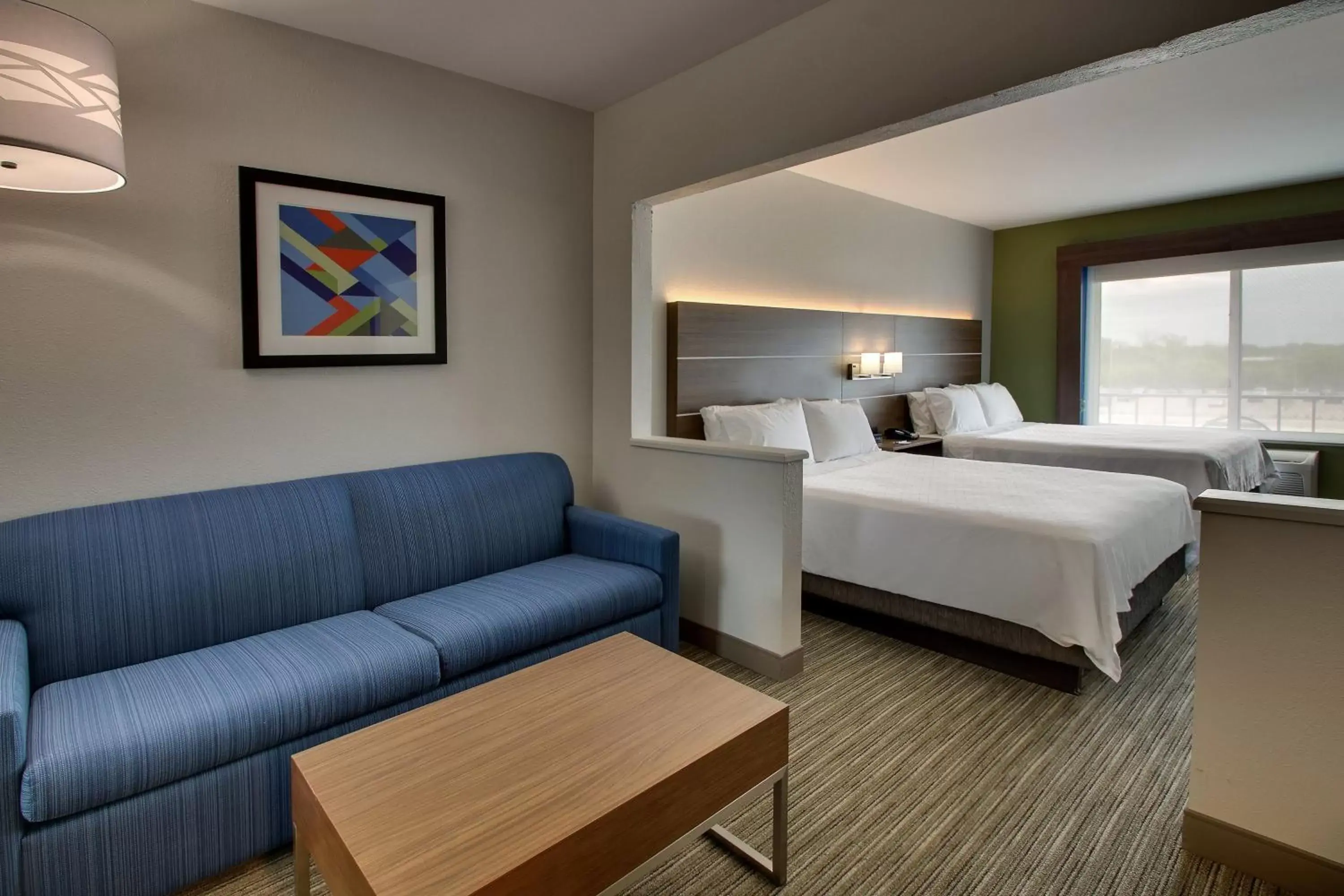 Bedroom in Holiday Inn Express Hotel & Suites Waukegan/Gurnee, an IHG Hotel