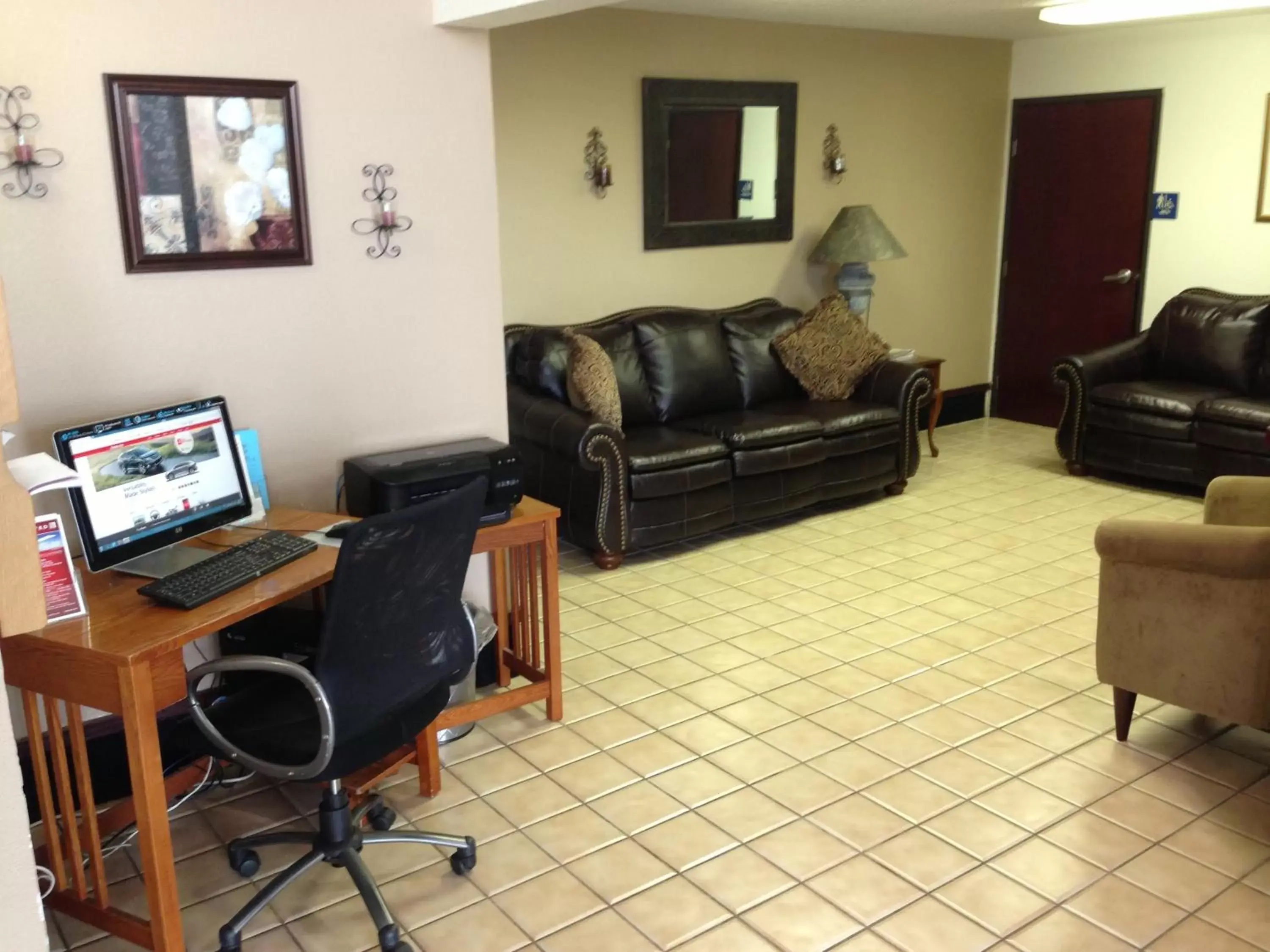 Lobby or reception in Brentwood Inn & Suites