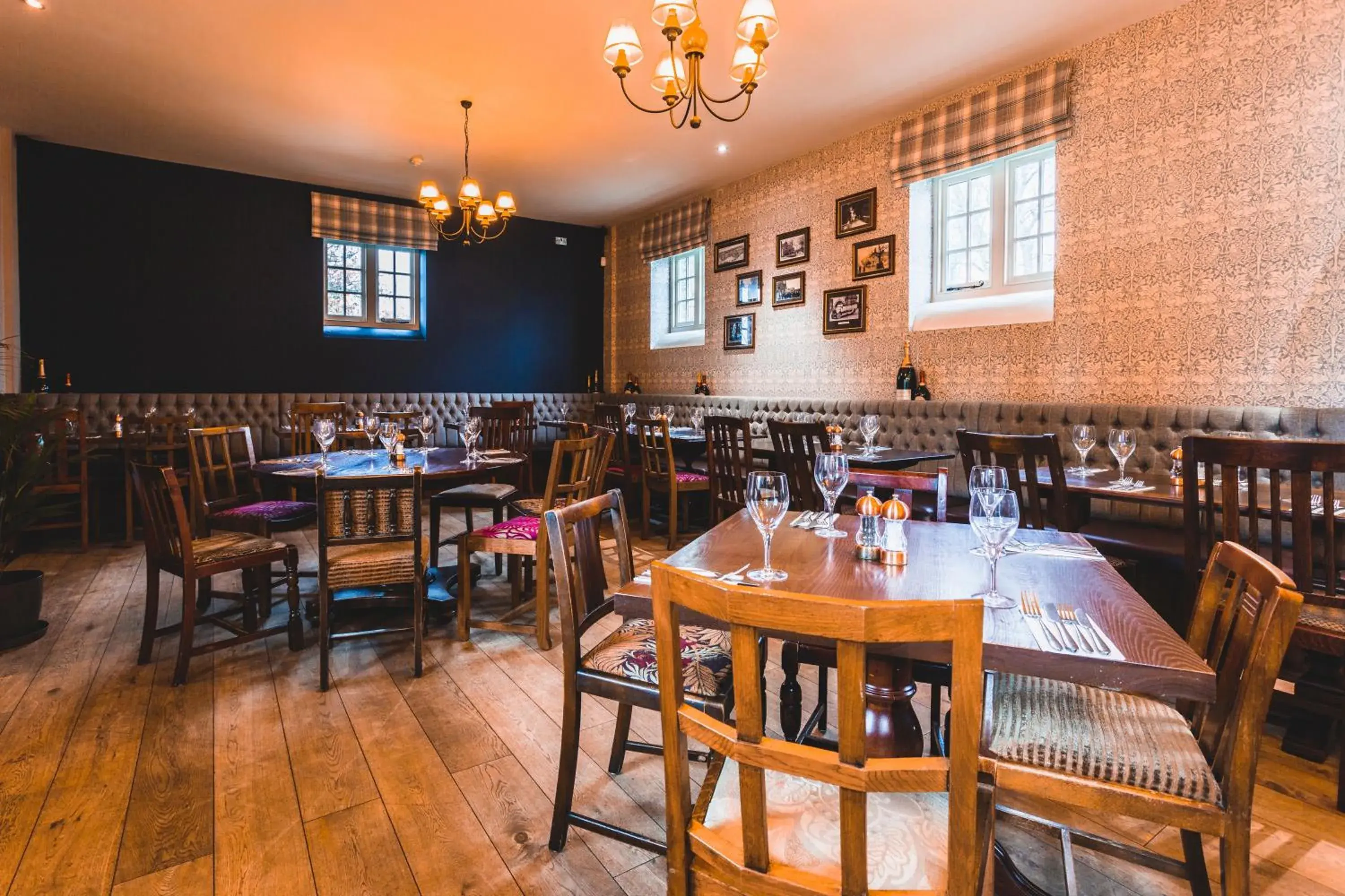 Dining area, Restaurant/Places to Eat in The Dog & Doublet Inn