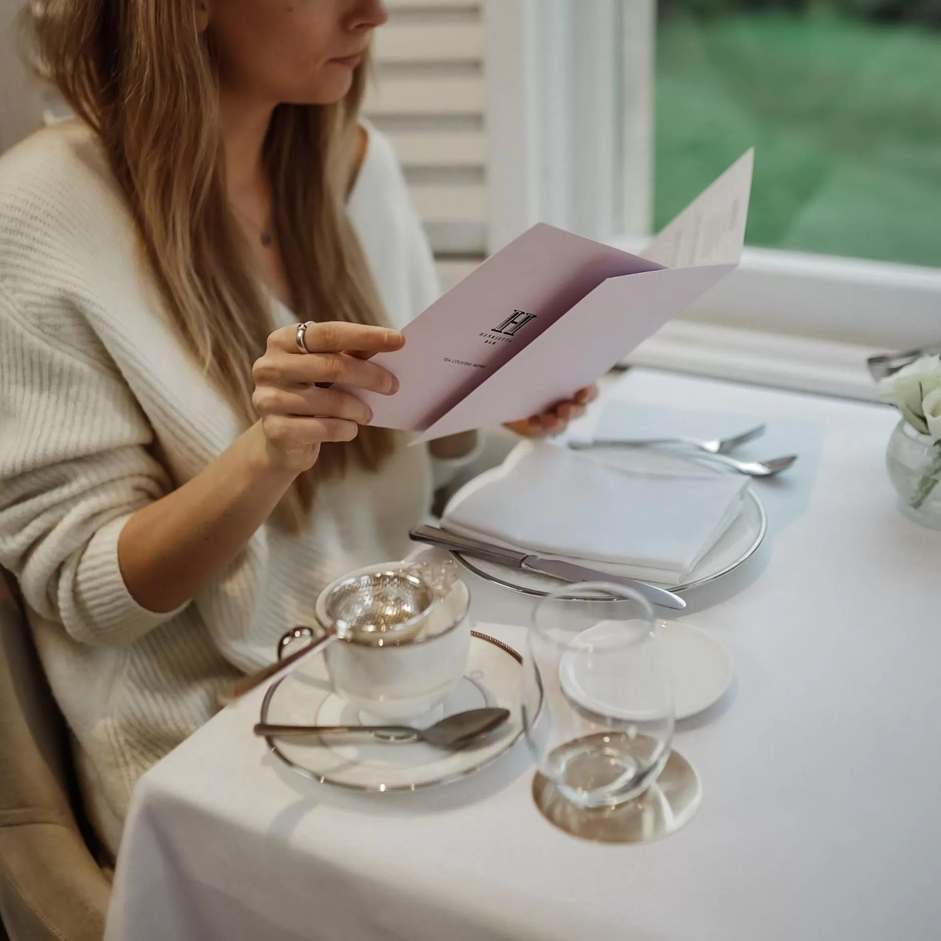 Lounge or bar in The Roseate Villa Bath