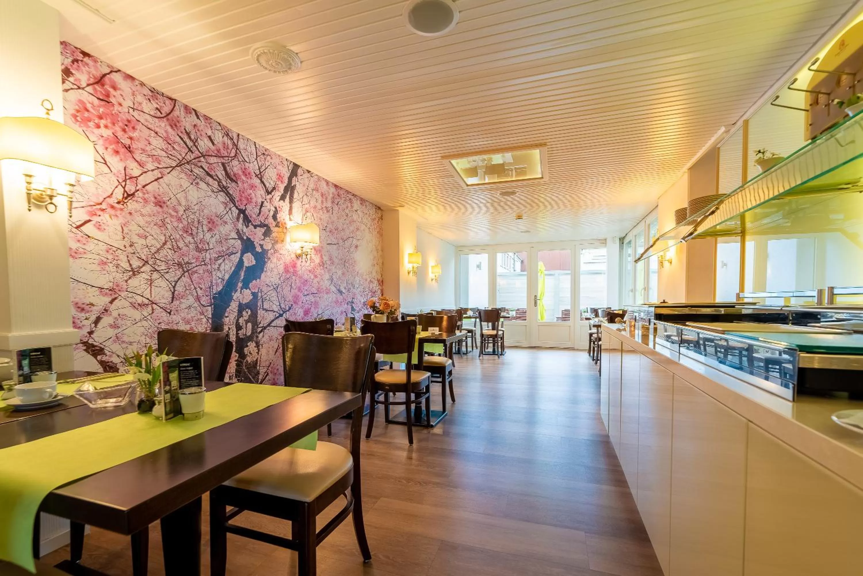 Restaurant/places to eat in Hotel zum Kuhhirten