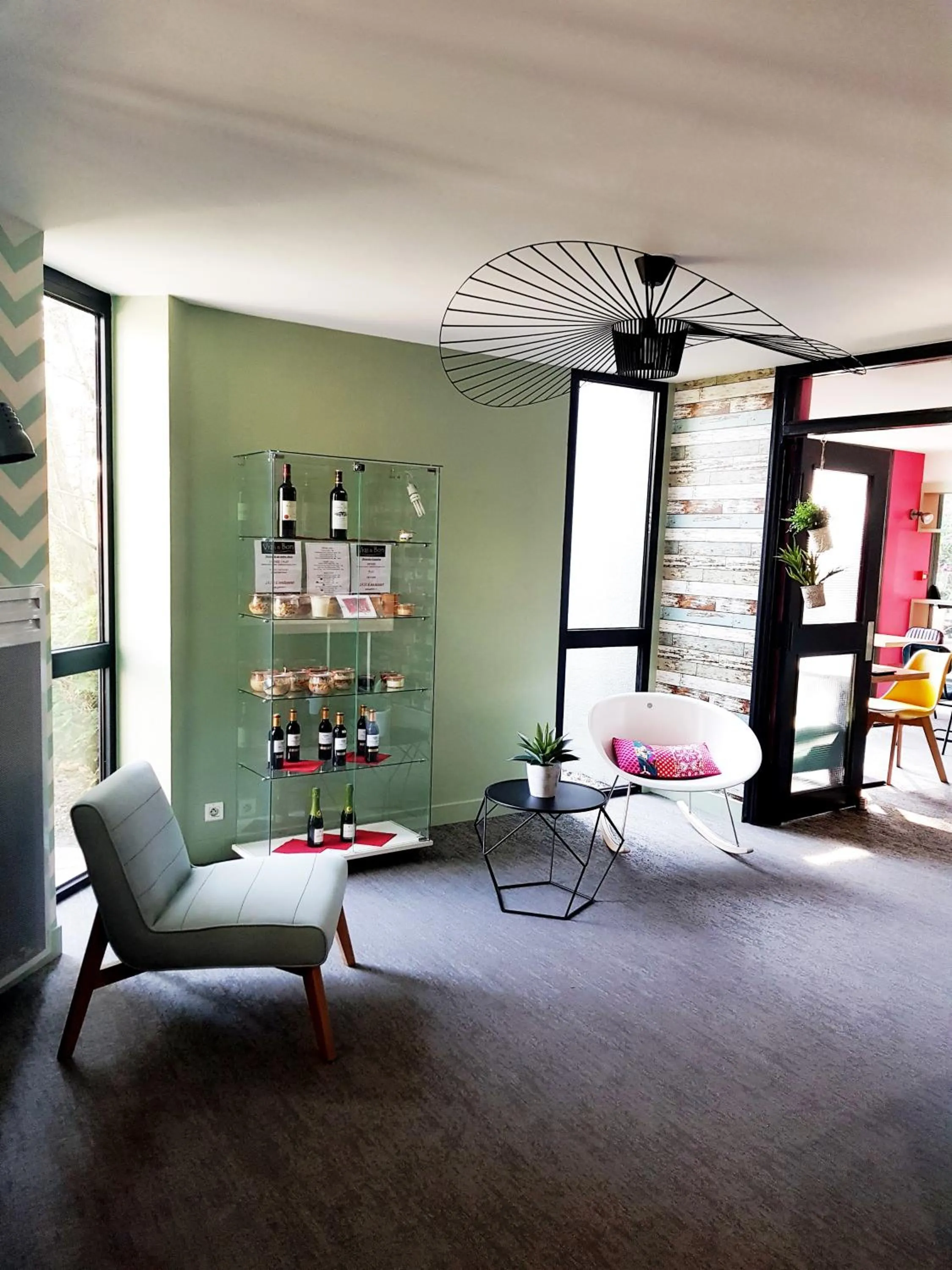 Lobby or reception in Logis Boutique Hotel Novalis