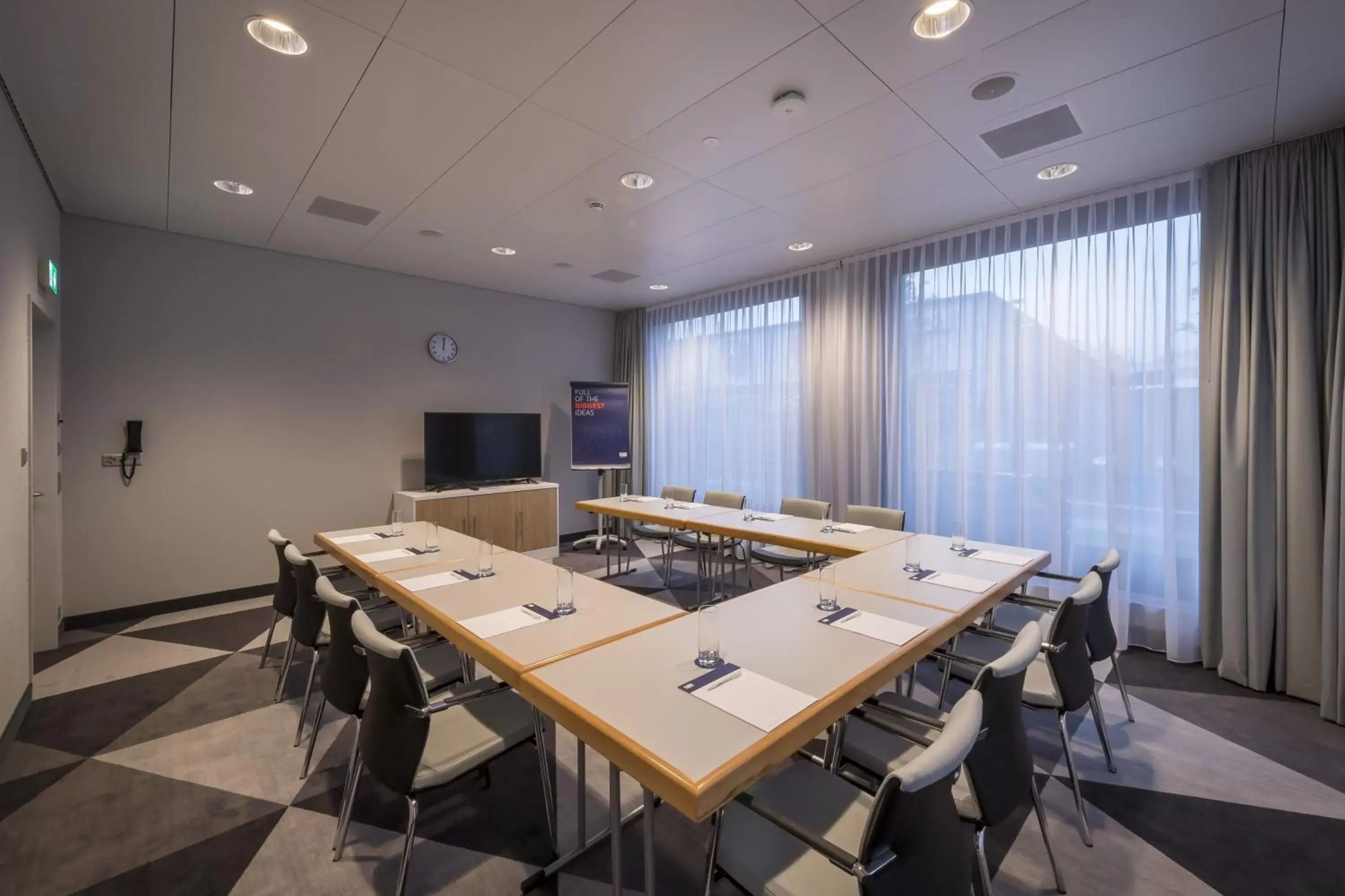 Meeting/conference room in Holiday Inn Express - Luzern - Kriens, an IHG Hotel