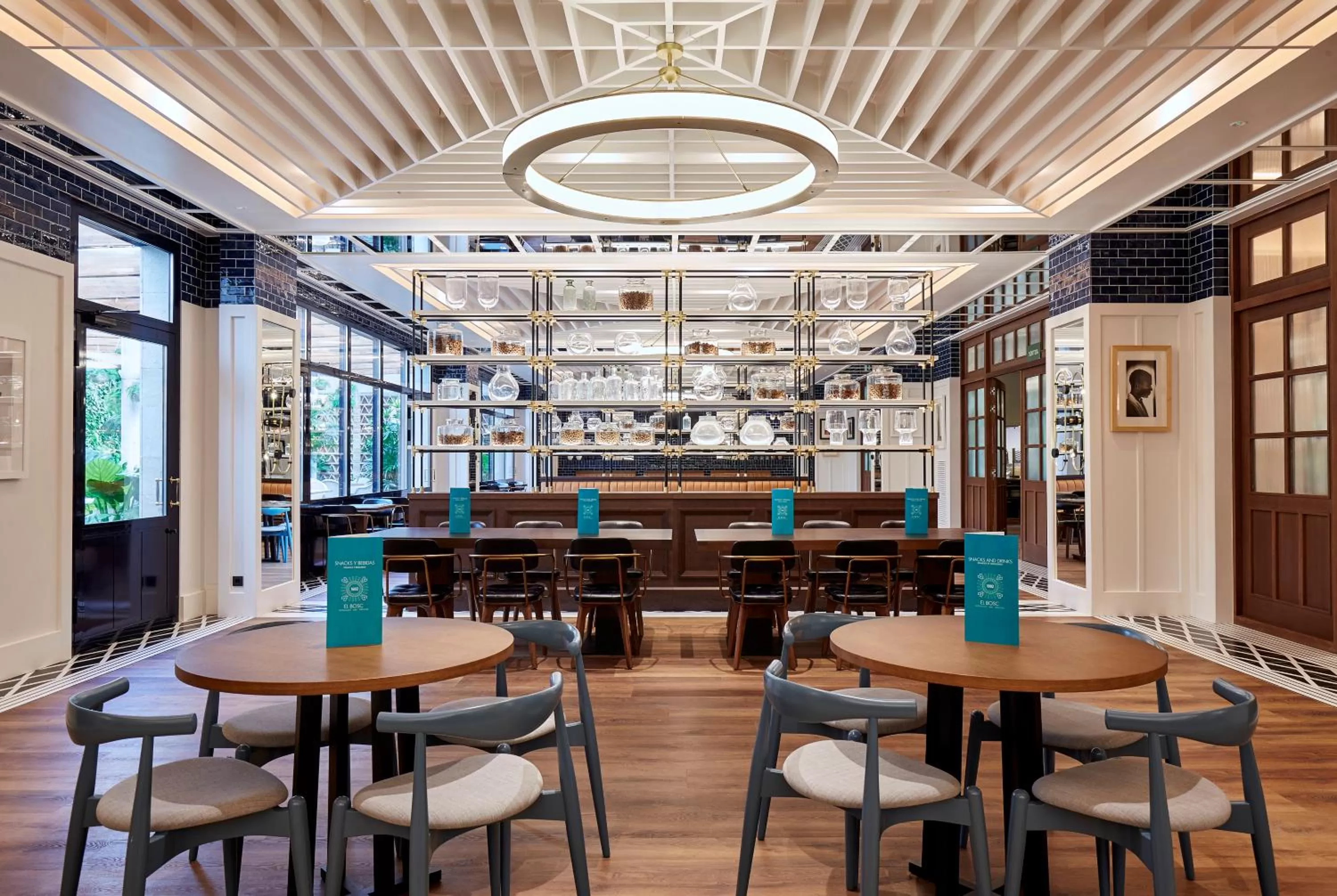 Spring in Radisson Blu 1882 Hotel, Barcelona Sagrada Familia