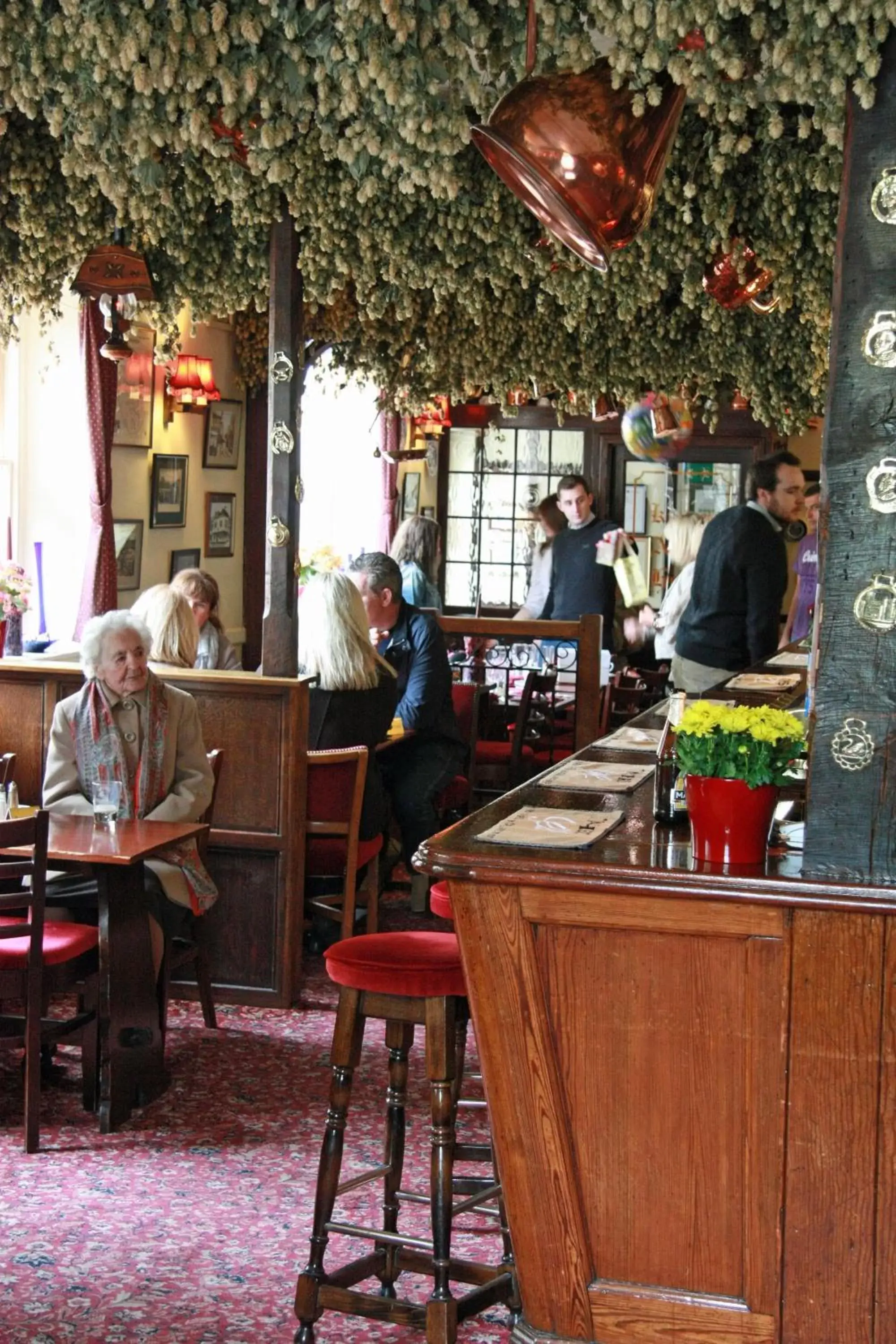 Restaurant/places to eat in Kings Arms Hotel