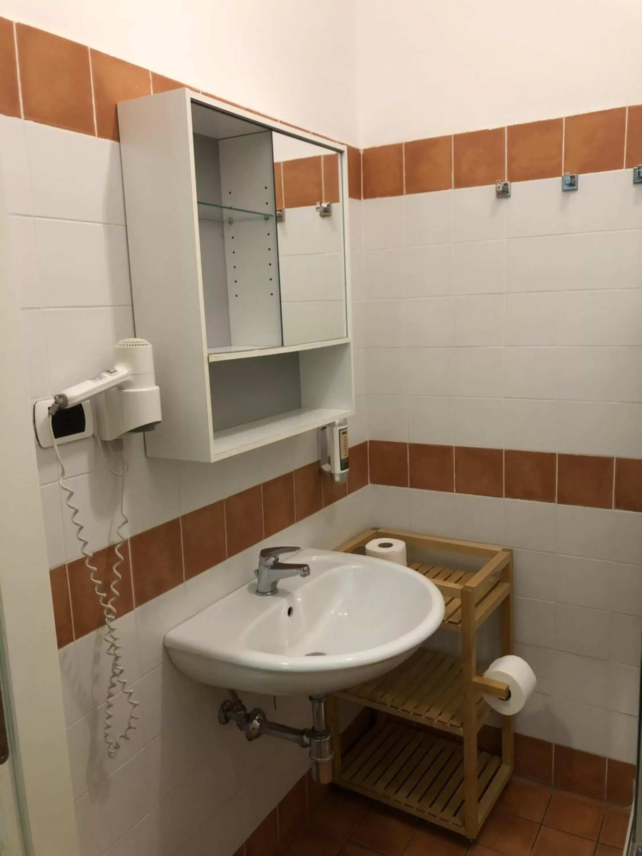 Bathroom in Pontevecchio Relais