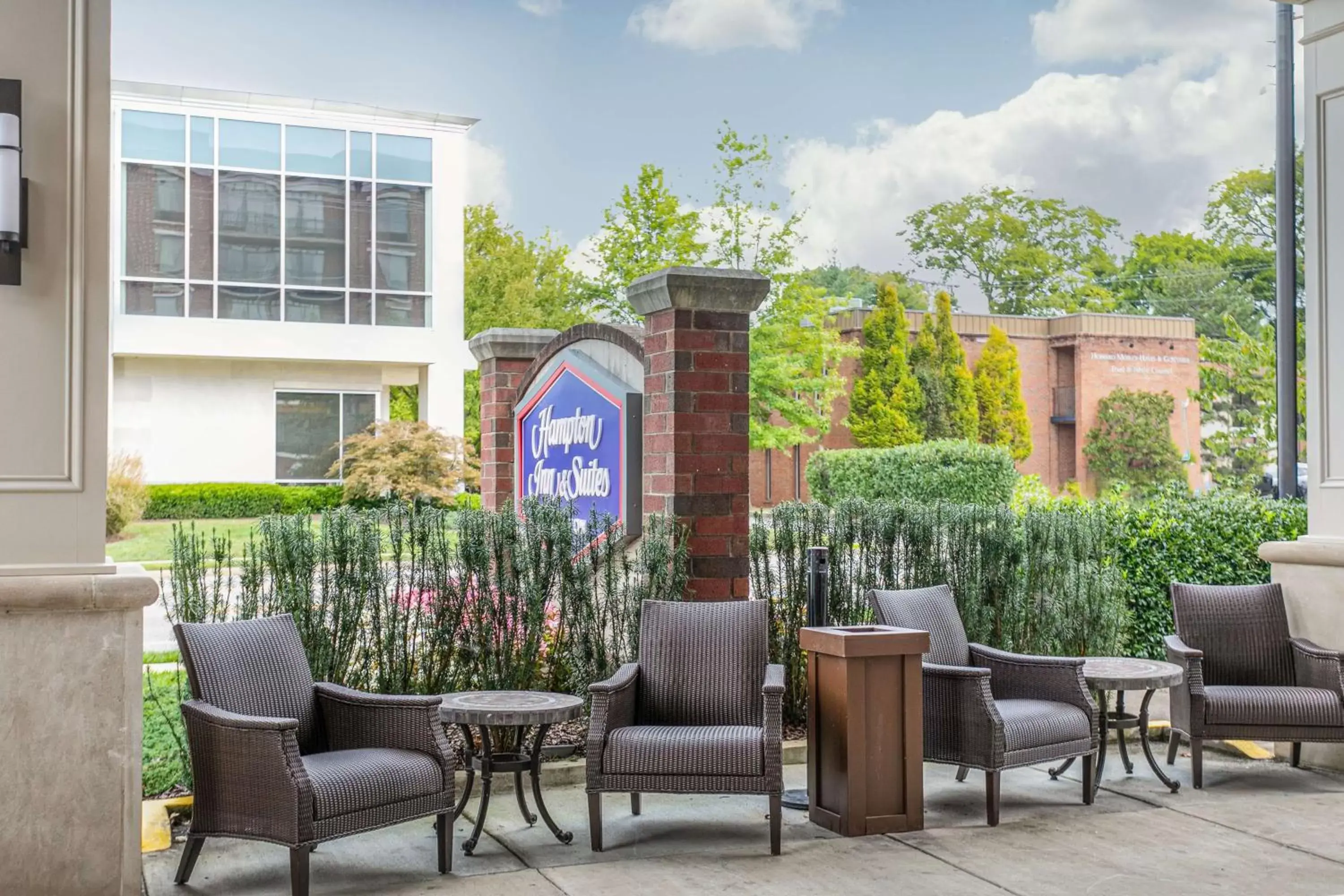 Patio in Hampton Inn & Suites Nashville-Green Hills