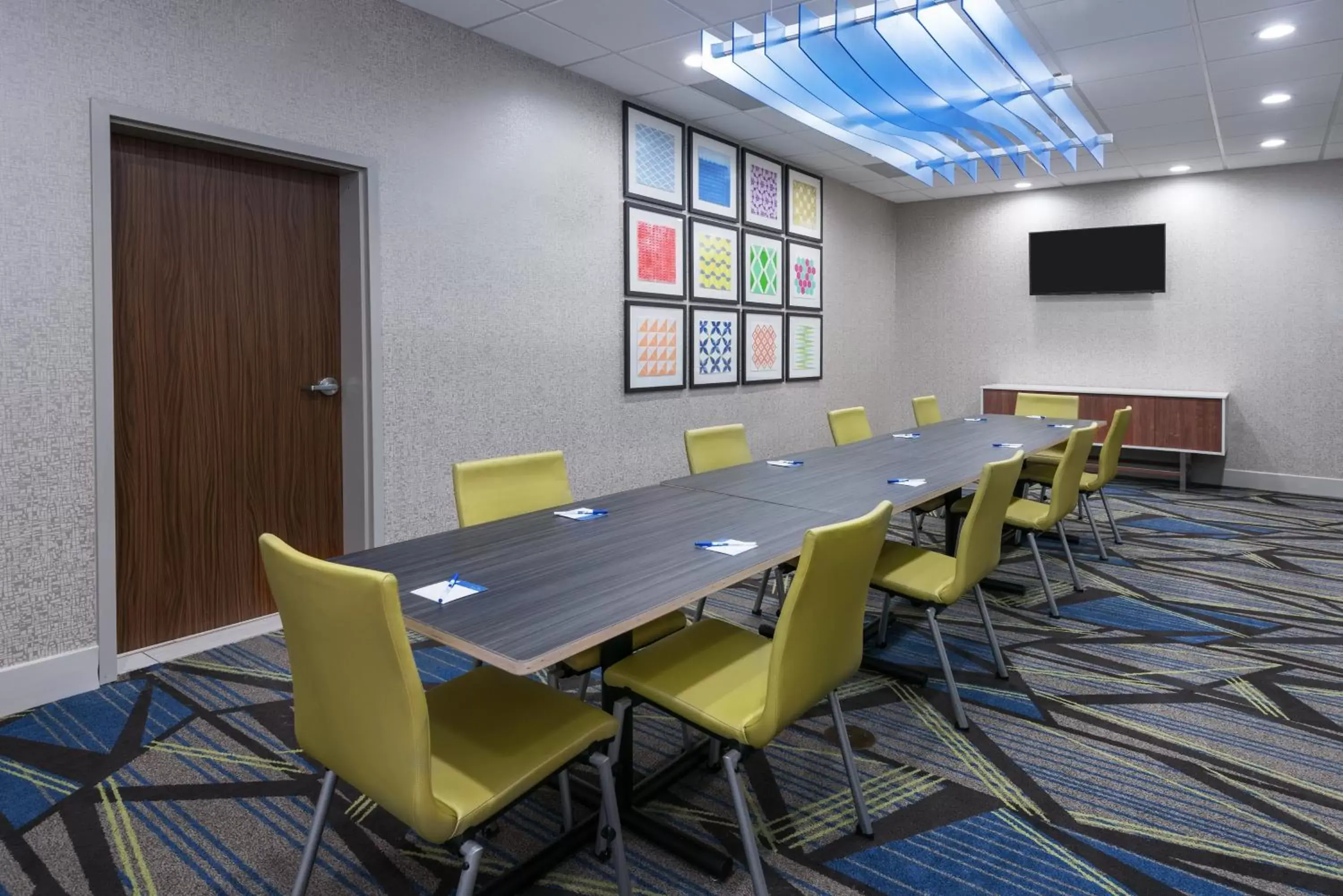 Meeting/conference room in Holiday Inn Express & Suites- Sugar Land SE - Missouri City, an IHG Hotel