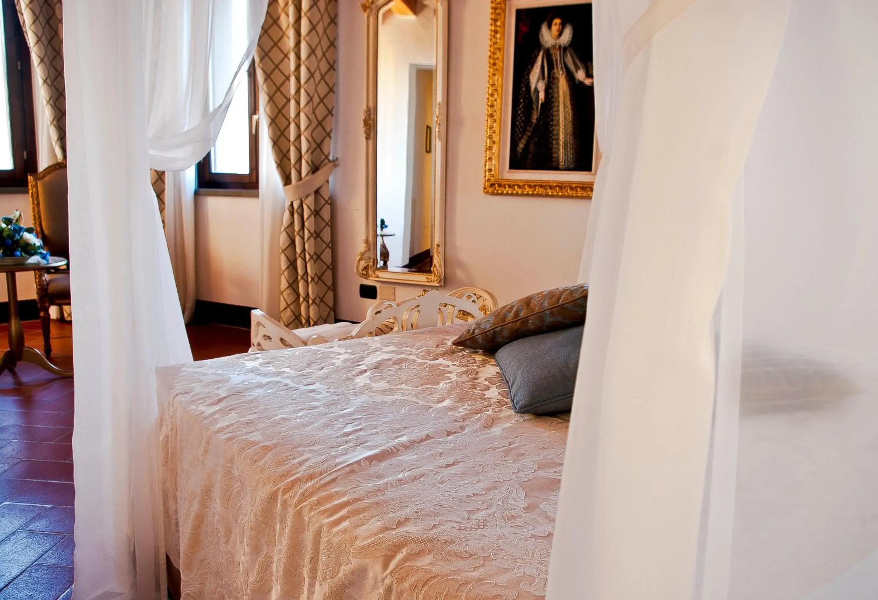 Bed in Hotel San Miniato