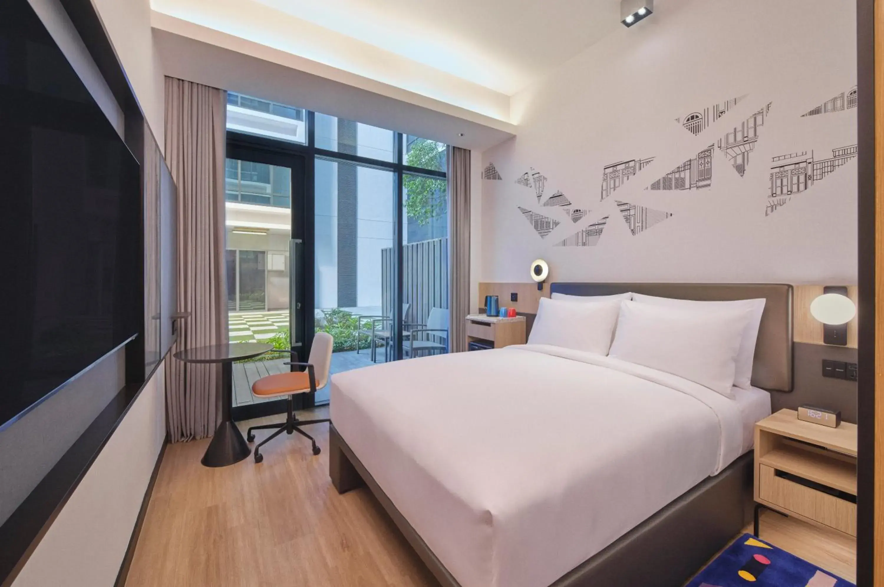 Bed in Aloft Singapore Novena