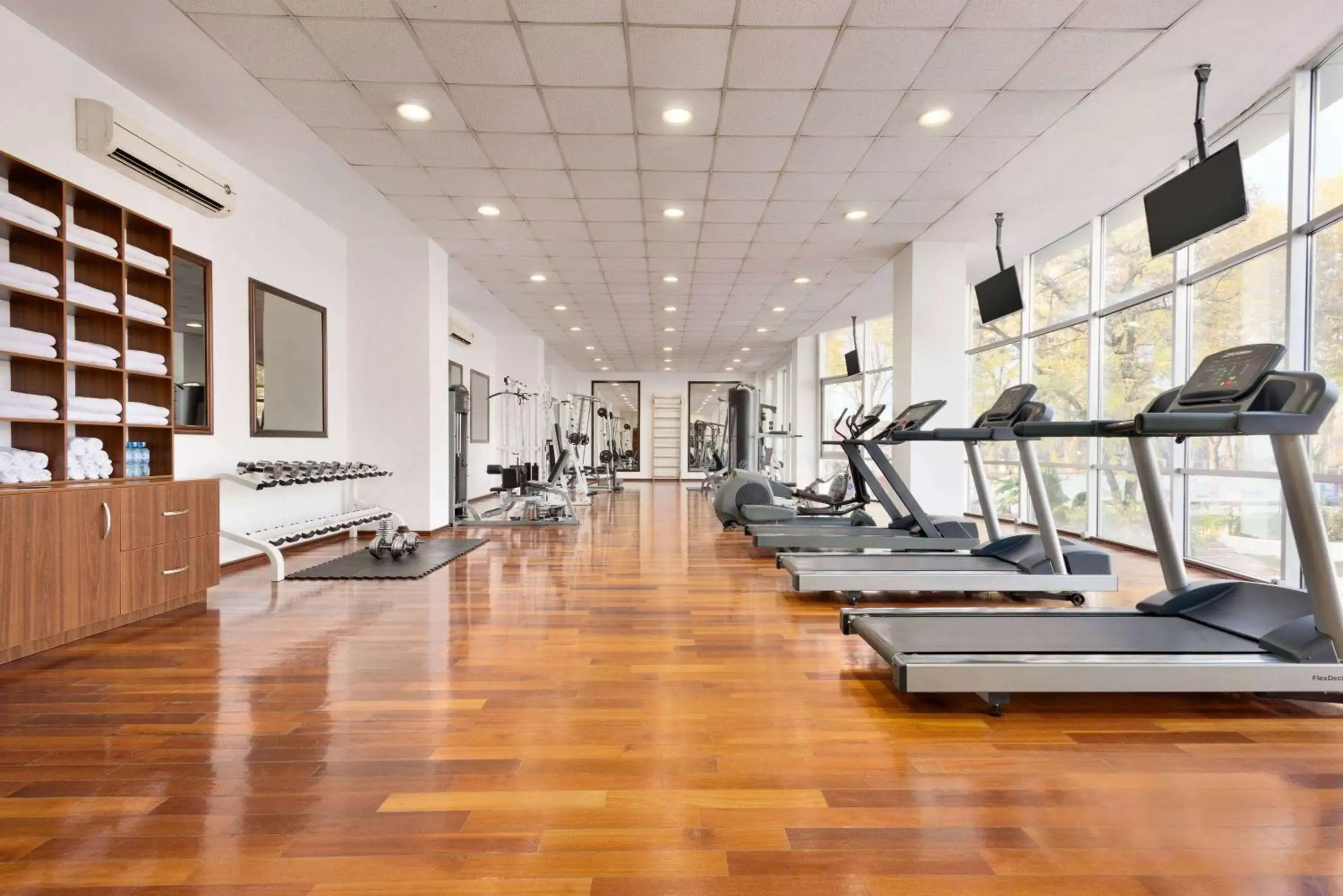 Fitness centre/facilities in Wyndham Tashkent