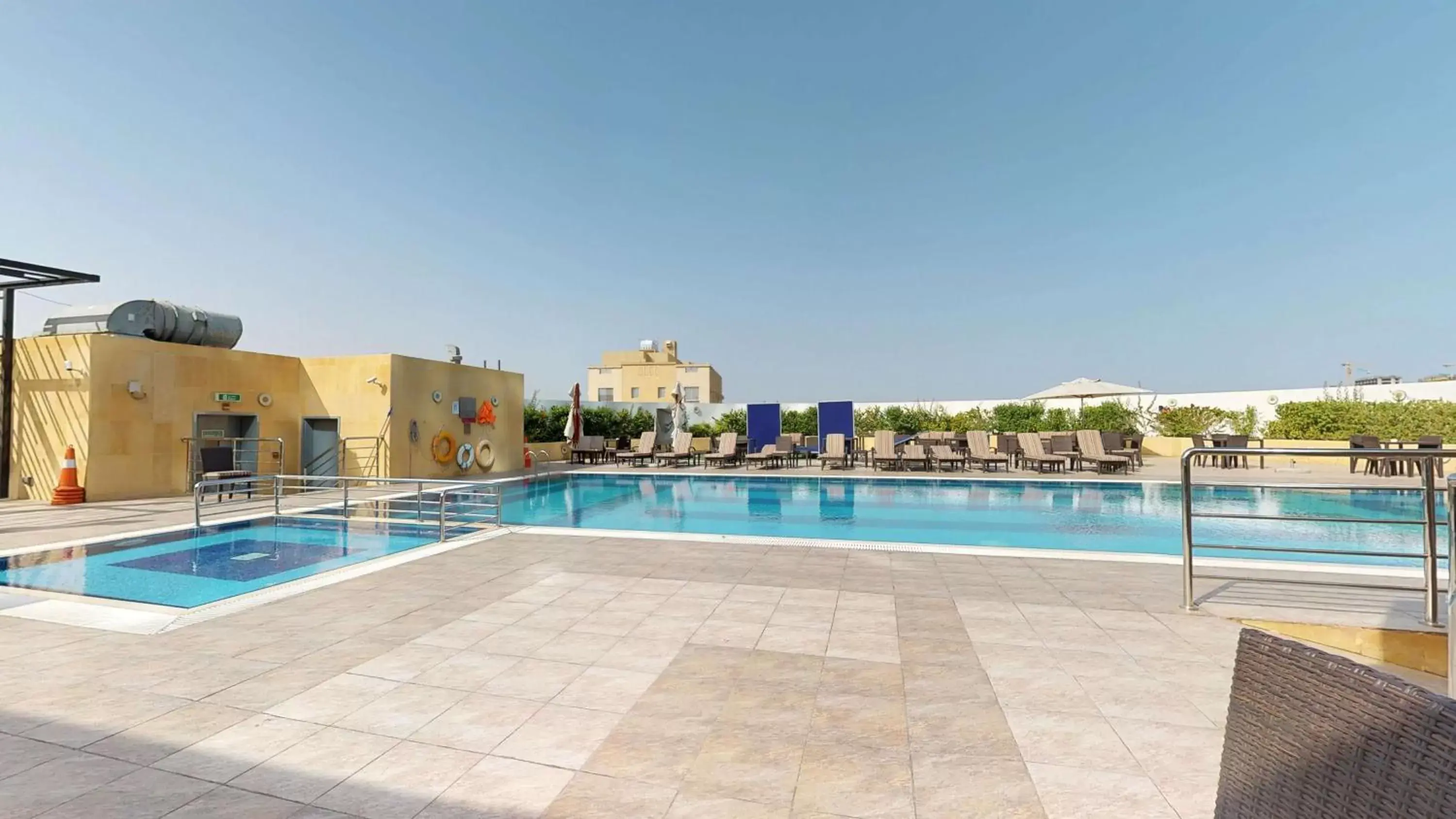 Pool view, Swimming Pool in Alandalus Mall Hotel - Jeddah