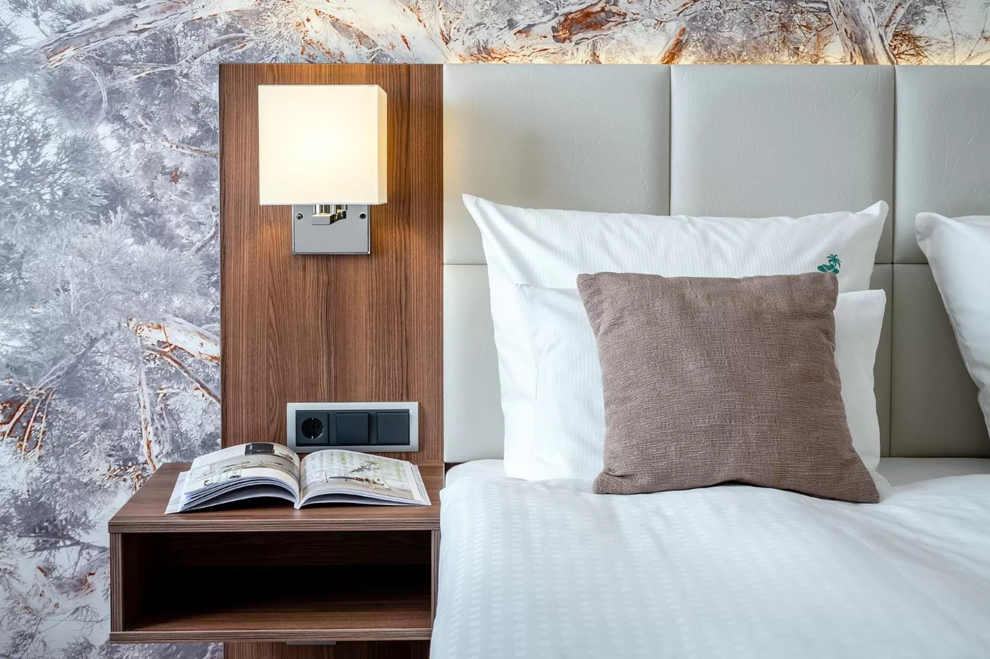 Bedroom, Bed in Insel Hotel Bonn - Superior