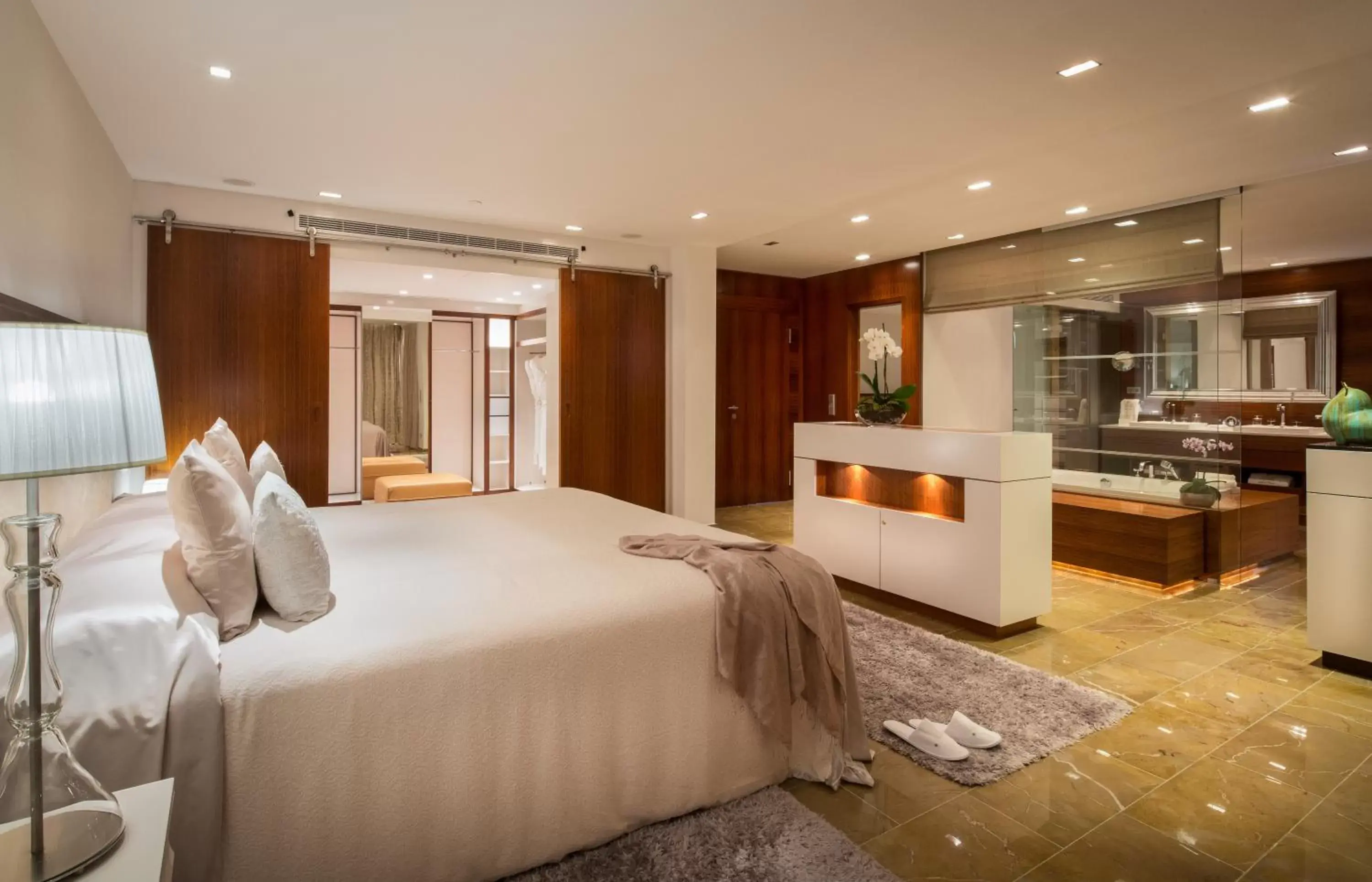 Bedroom in Kempinski Hotel Bahía Beach Resort & Spa