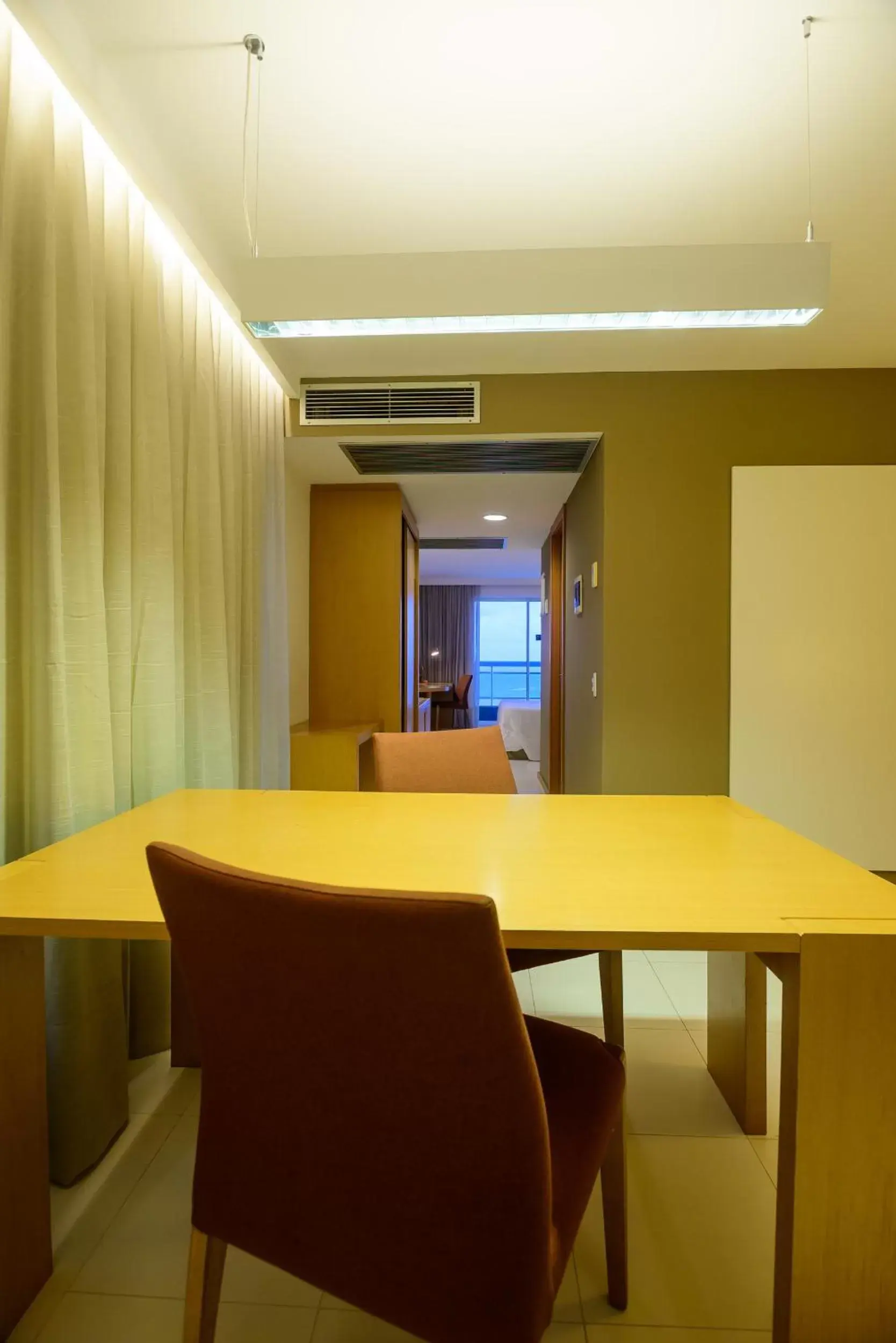 Seating area, Dining Area in Hotel Luzeiros São Luis