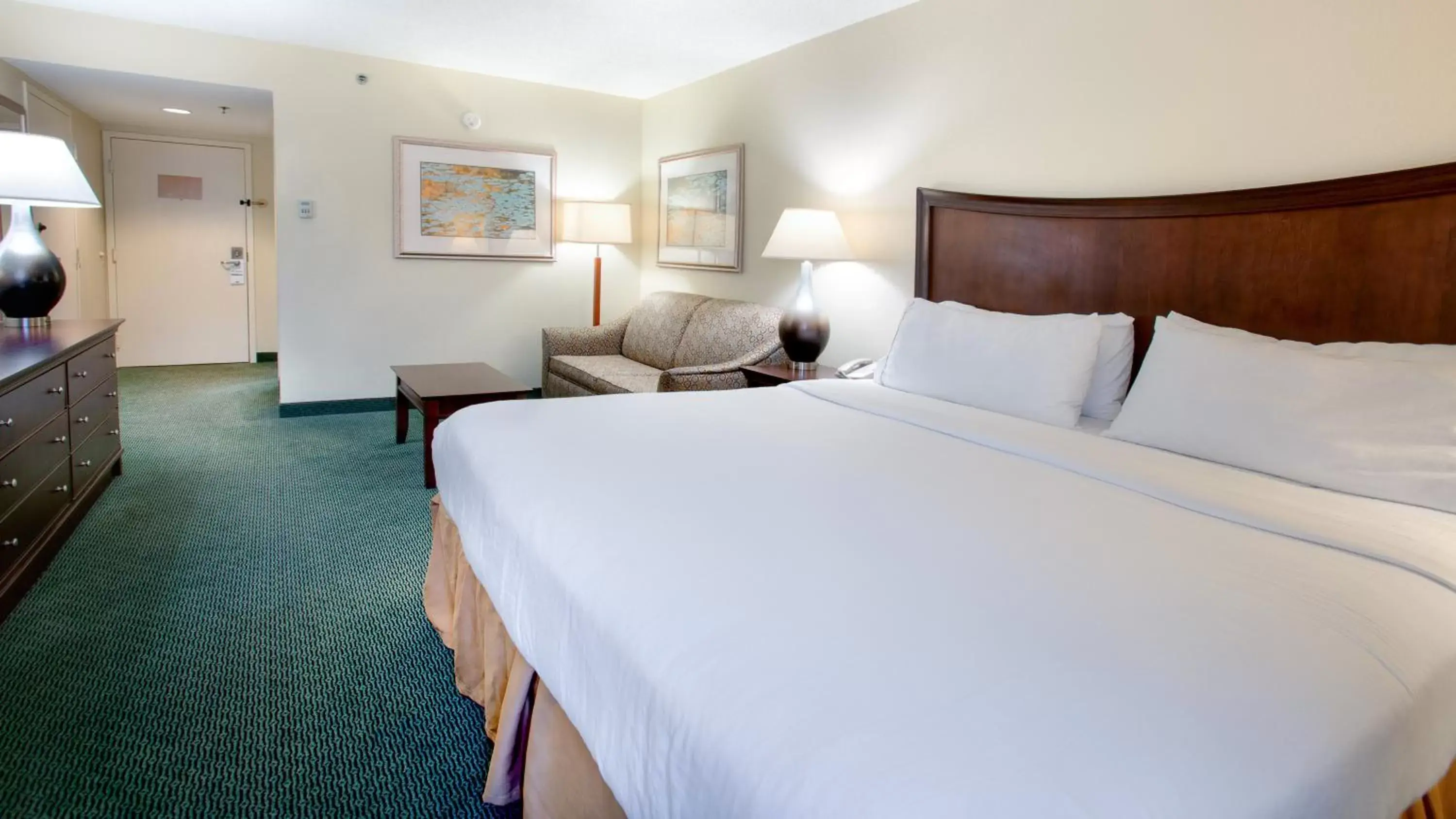 Photo of the whole room, Bed in Holiday Inn Express Indianapolis Airport, an IHG Hotel