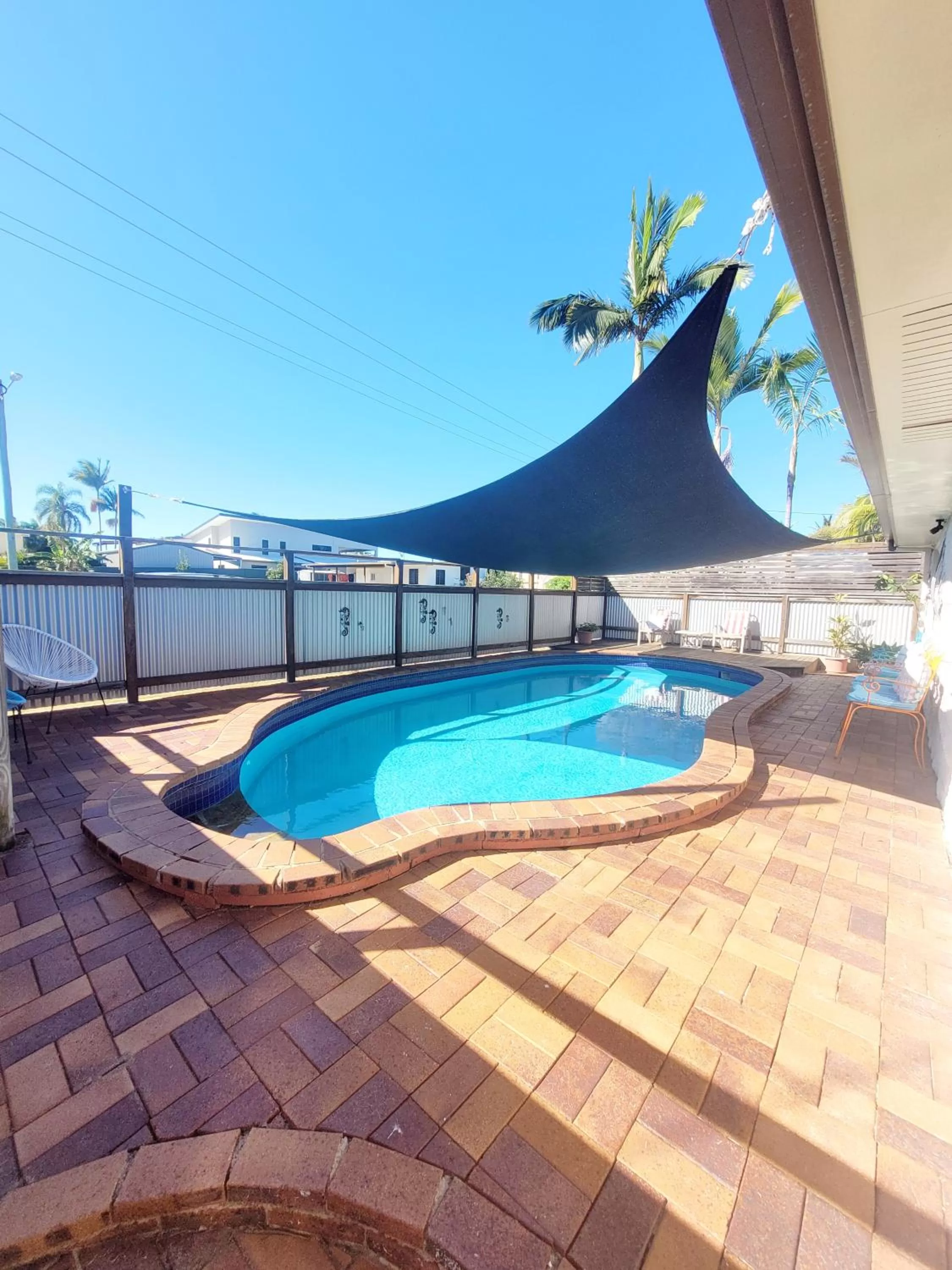 Boyne Island Motel and Villas