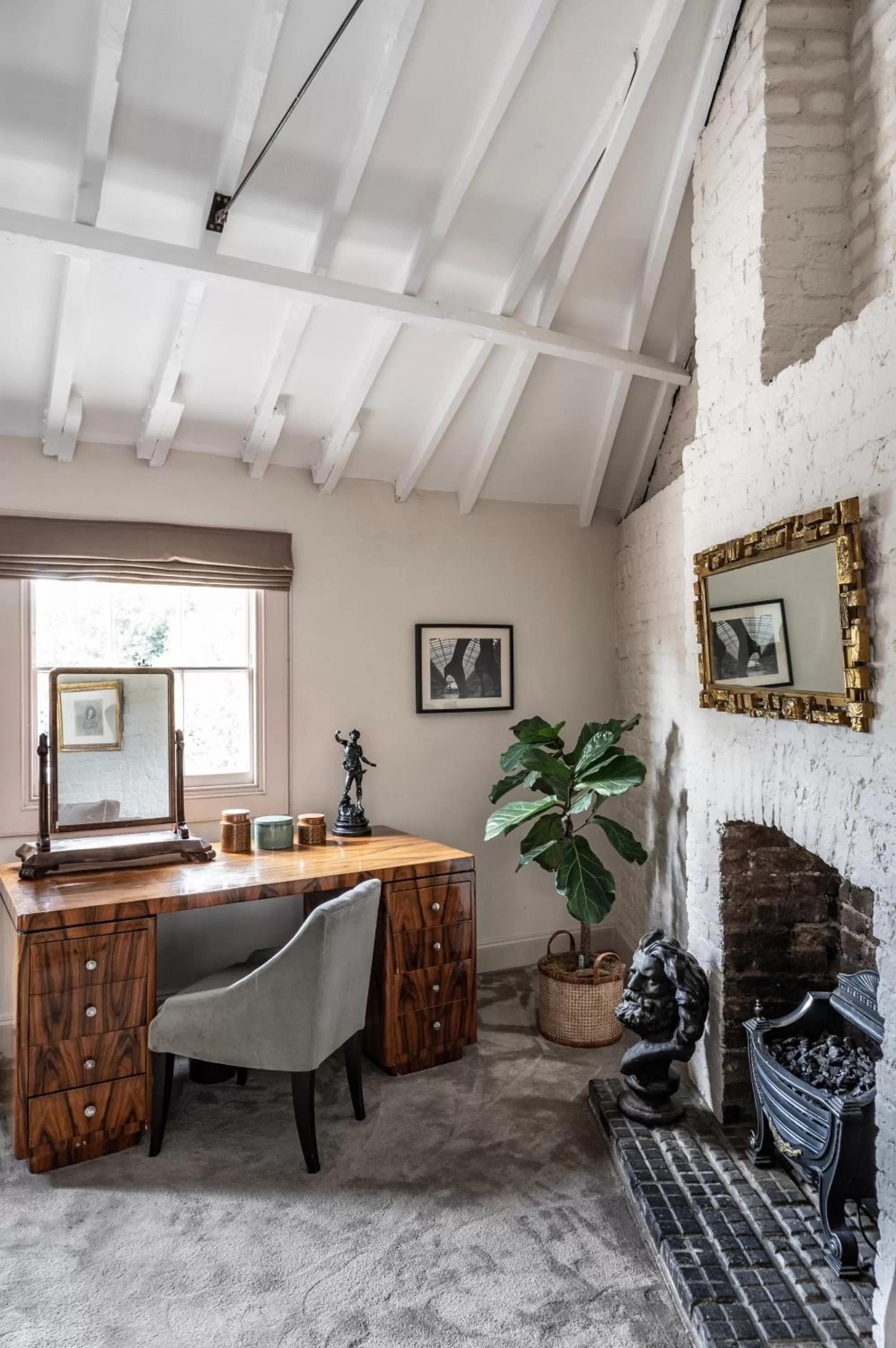 Seating area in York & Albany