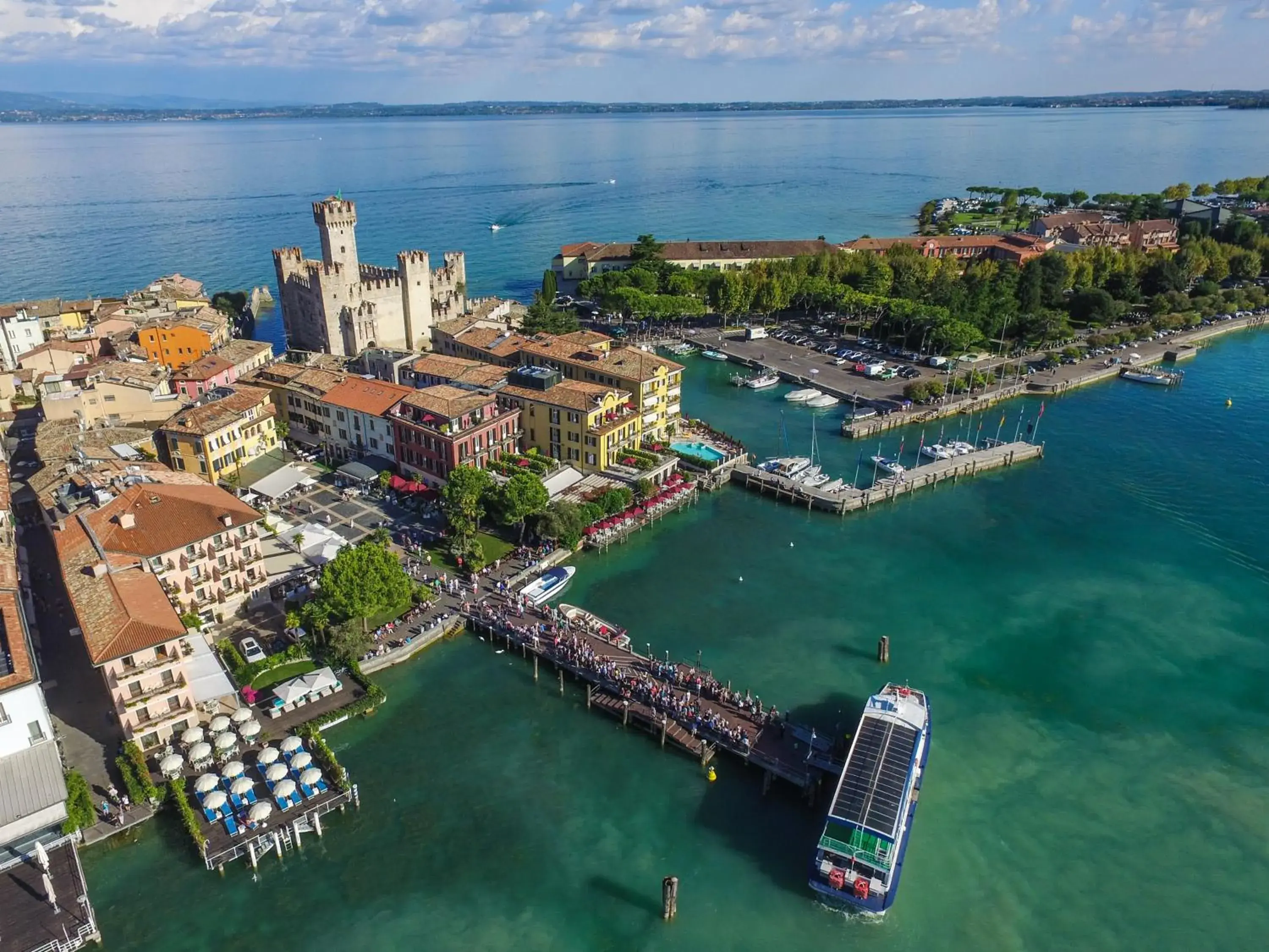 Bird's eye view, Bird's-eye View in Hotel Eden