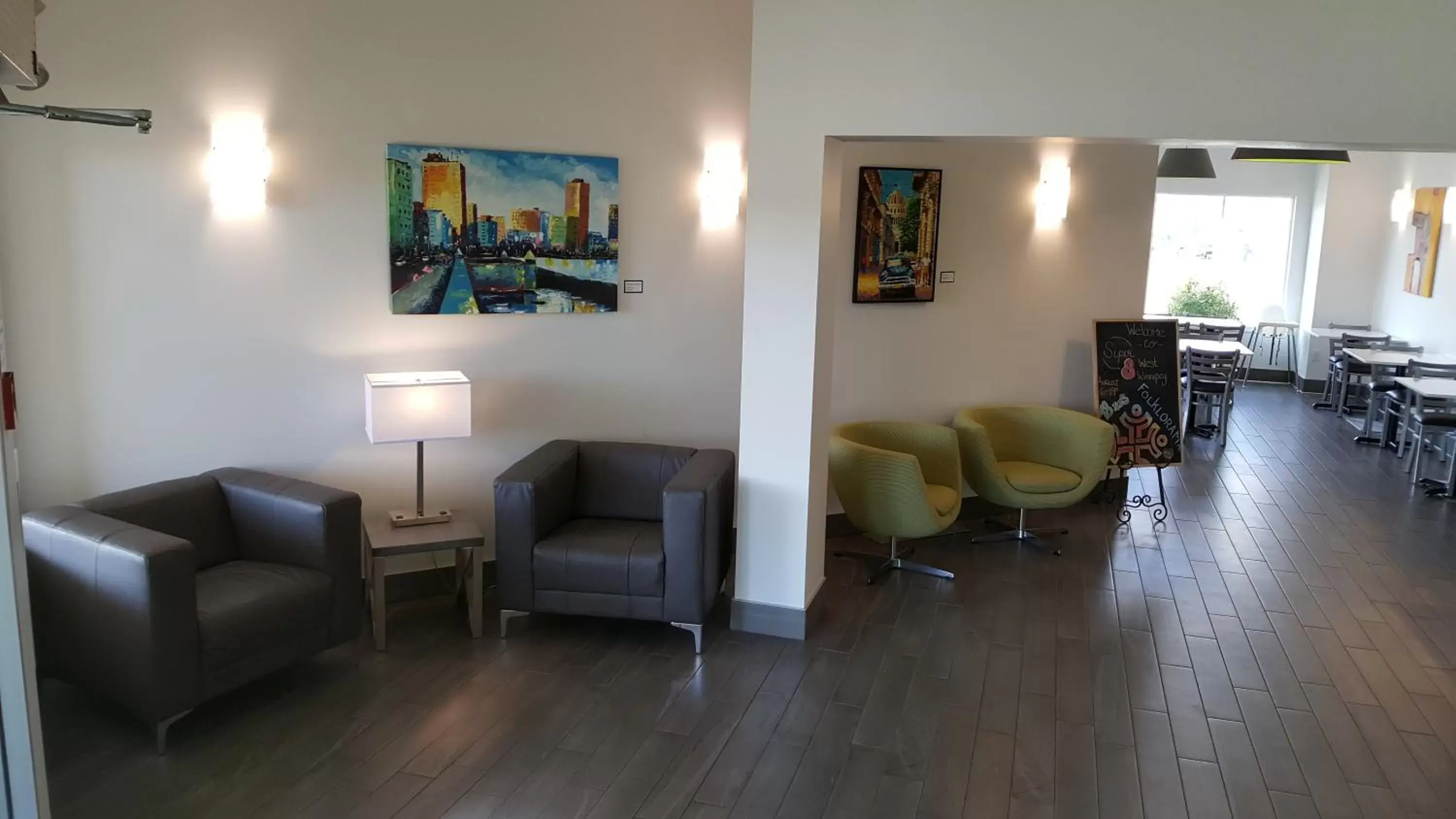 Lobby or reception, Seating Area in Super 8 by Wyndham Winnipeg West