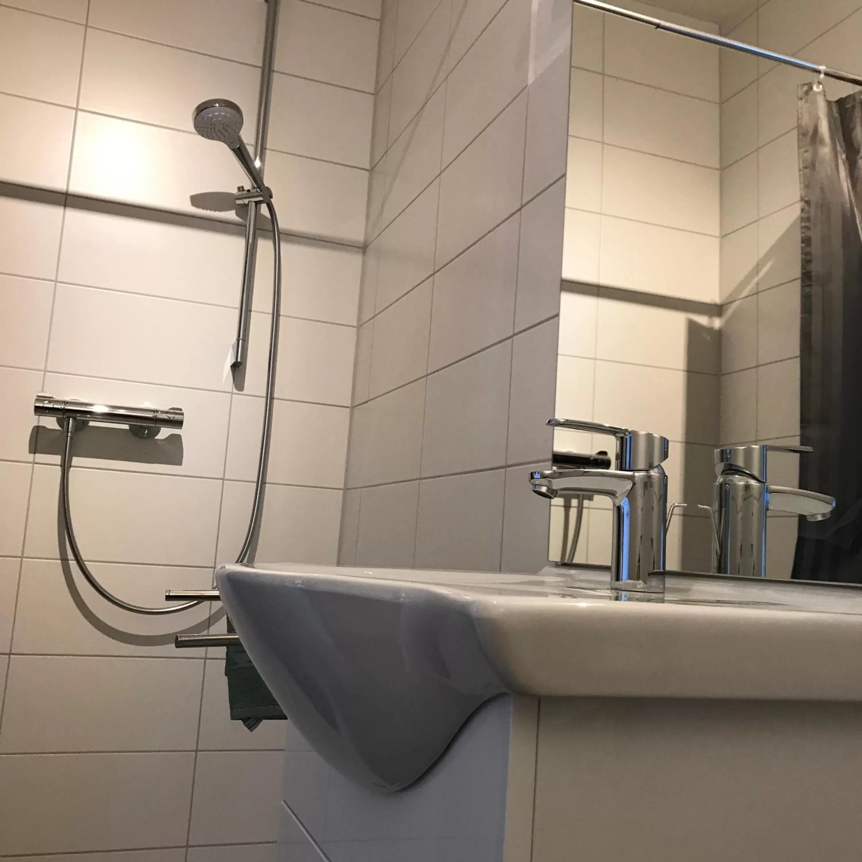 Bathroom in Leezdorfer Hof