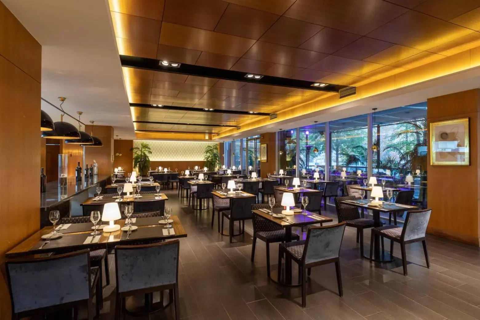 Restaurant/Places to Eat in Best Western Premier Marina Las Condes