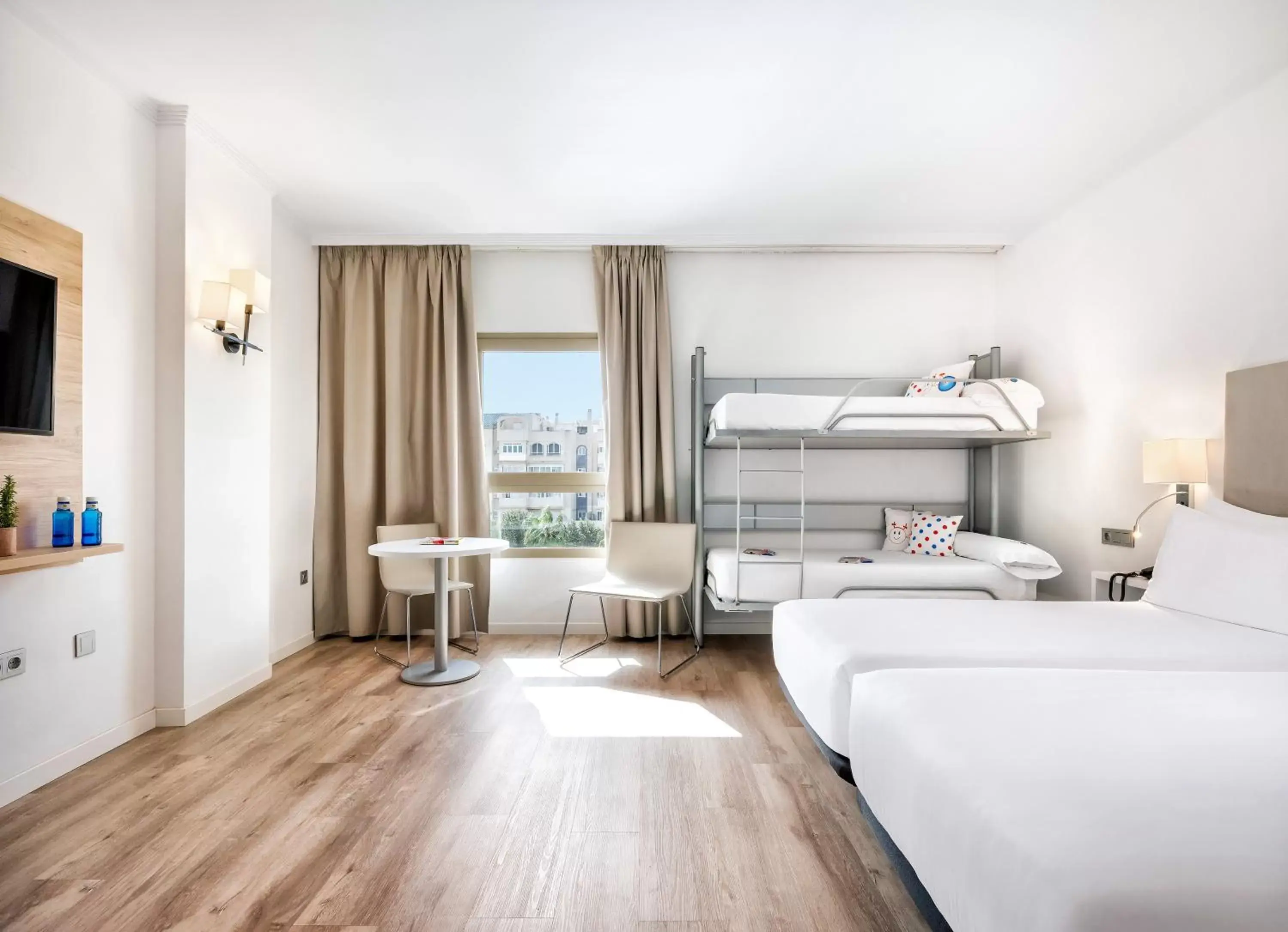 Photo of the whole room in Hotel Melilla Puerto, Affiliated by Meliá