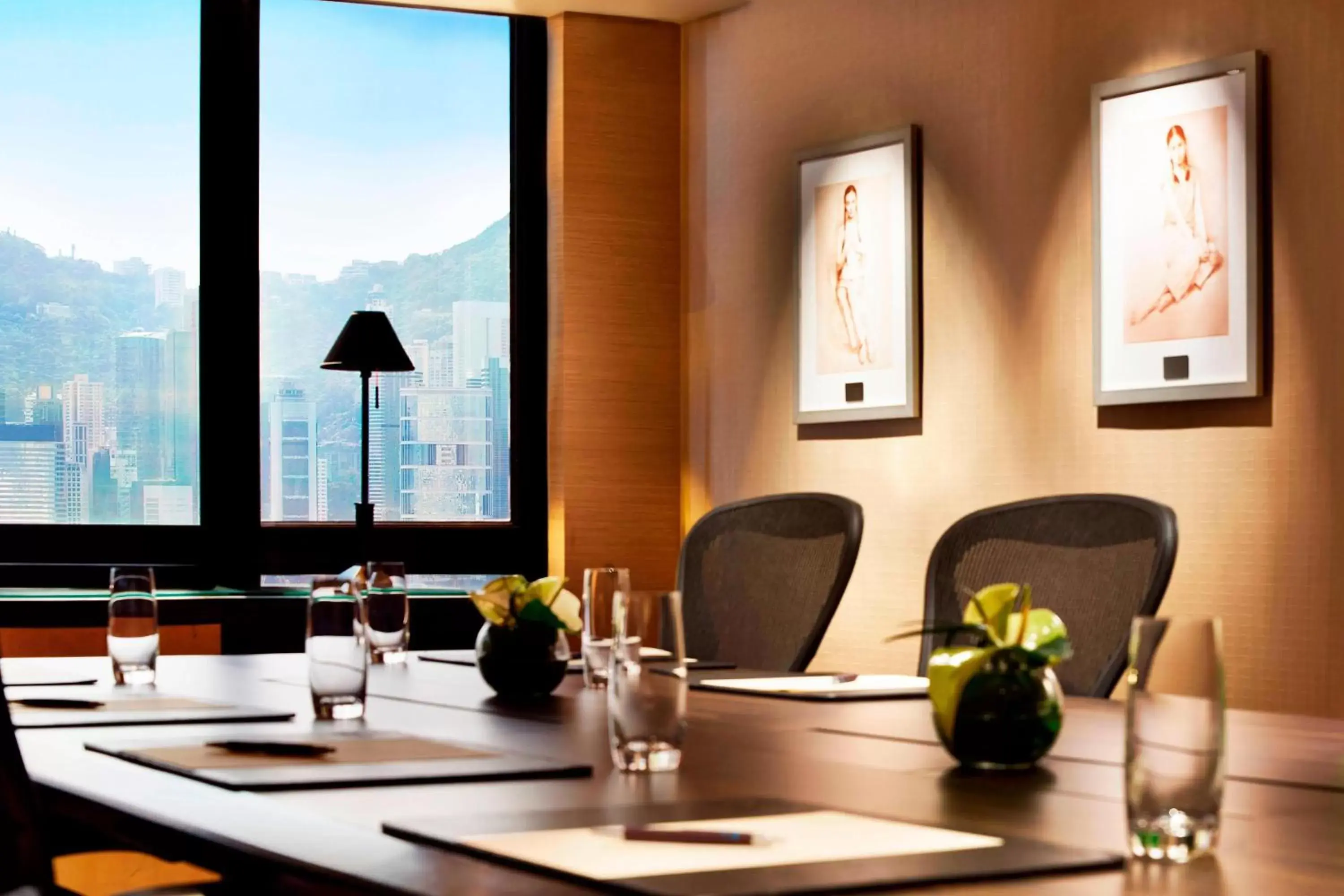 Meeting/conference room in Sheraton Hong Kong Hotel & Towers