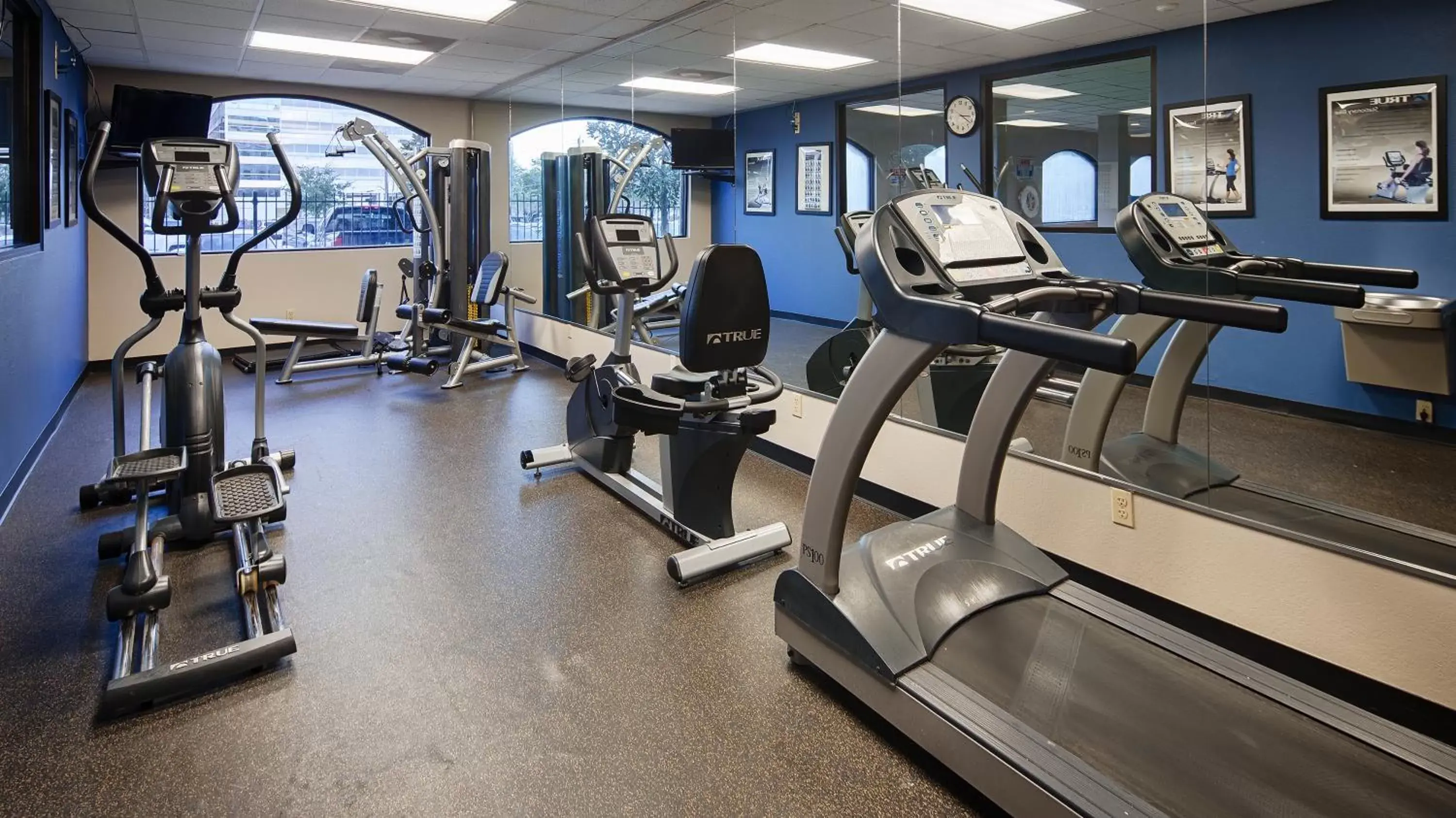 Fitness centre/facilities, Fitness Center/Facilities in SureStay Plus Hotel by Best Western Houston Medical Center