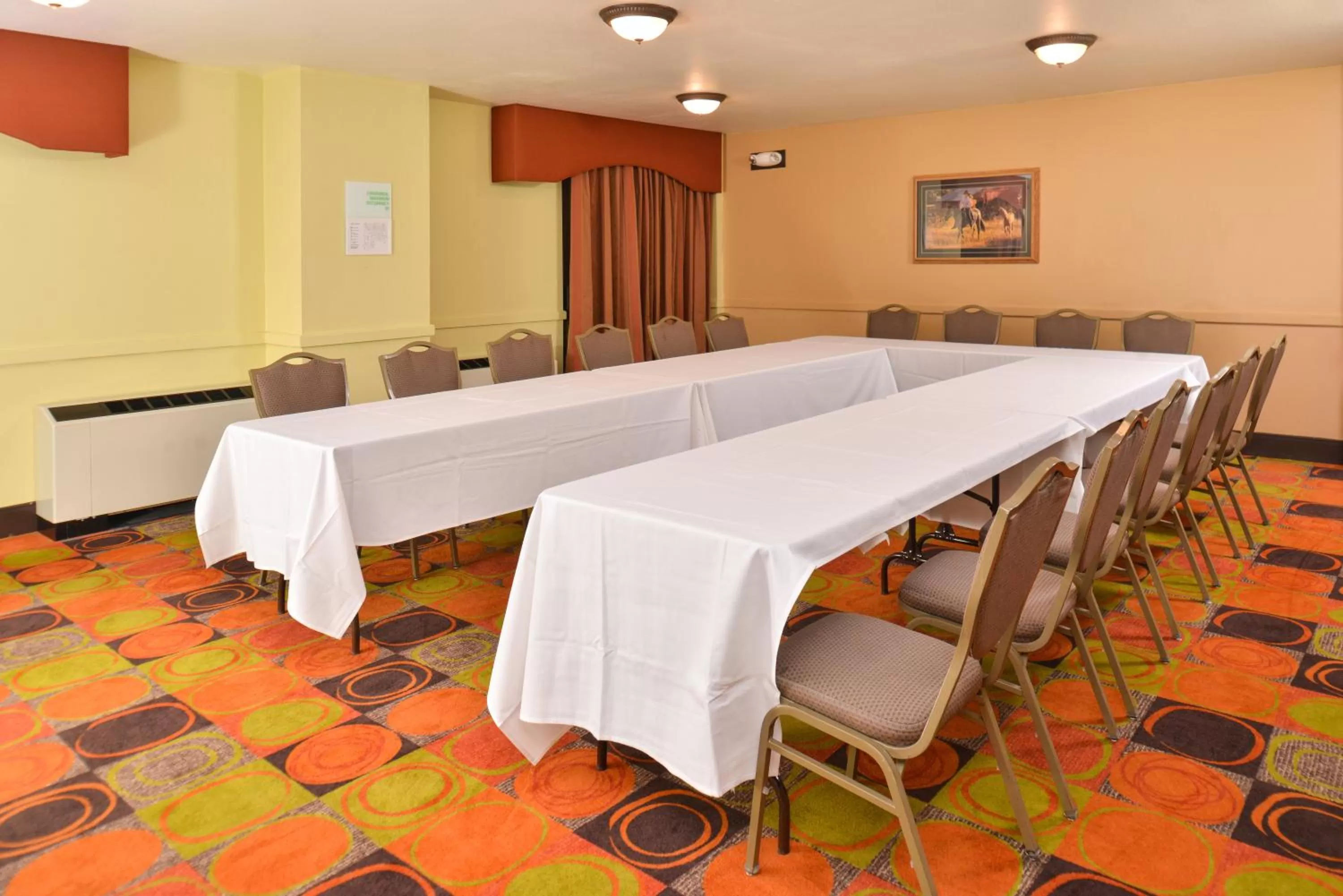 Meeting/conference room in Ramada Plaza by Wyndham Sheridan Hotel & Convention Center