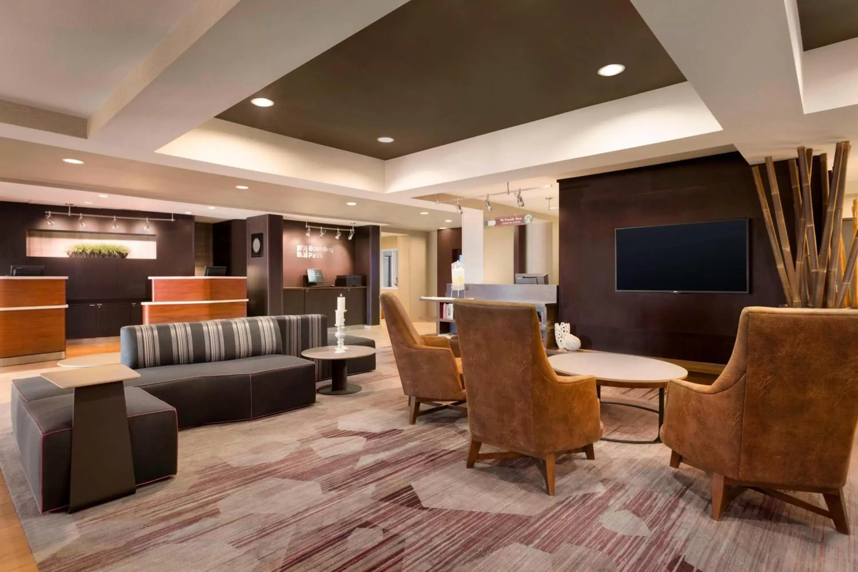 Lobby or reception, Seating Area in Courtyard by Marriott Bloomington Normal