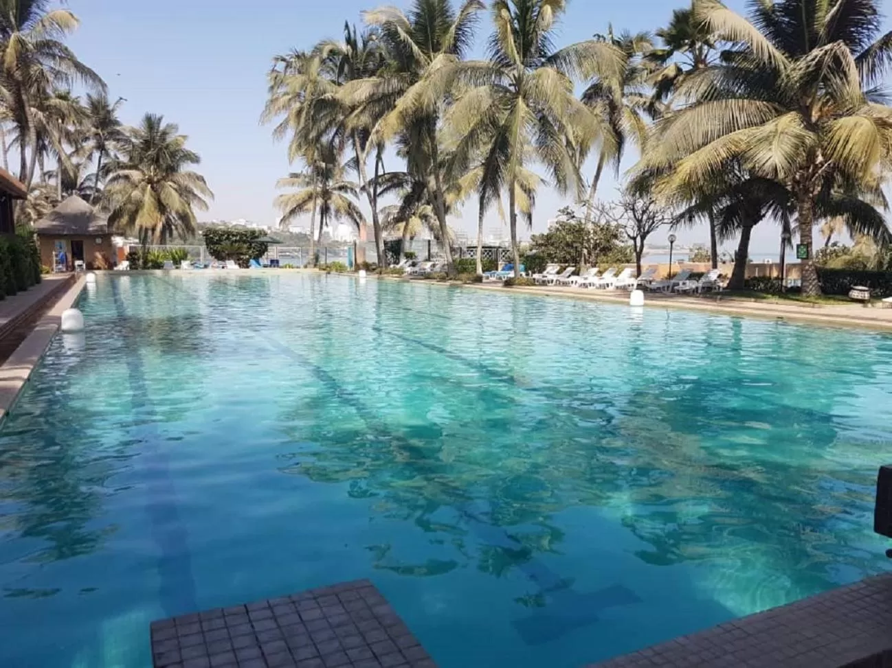 Swimming pool in Hotel Jardin Savana Dakar