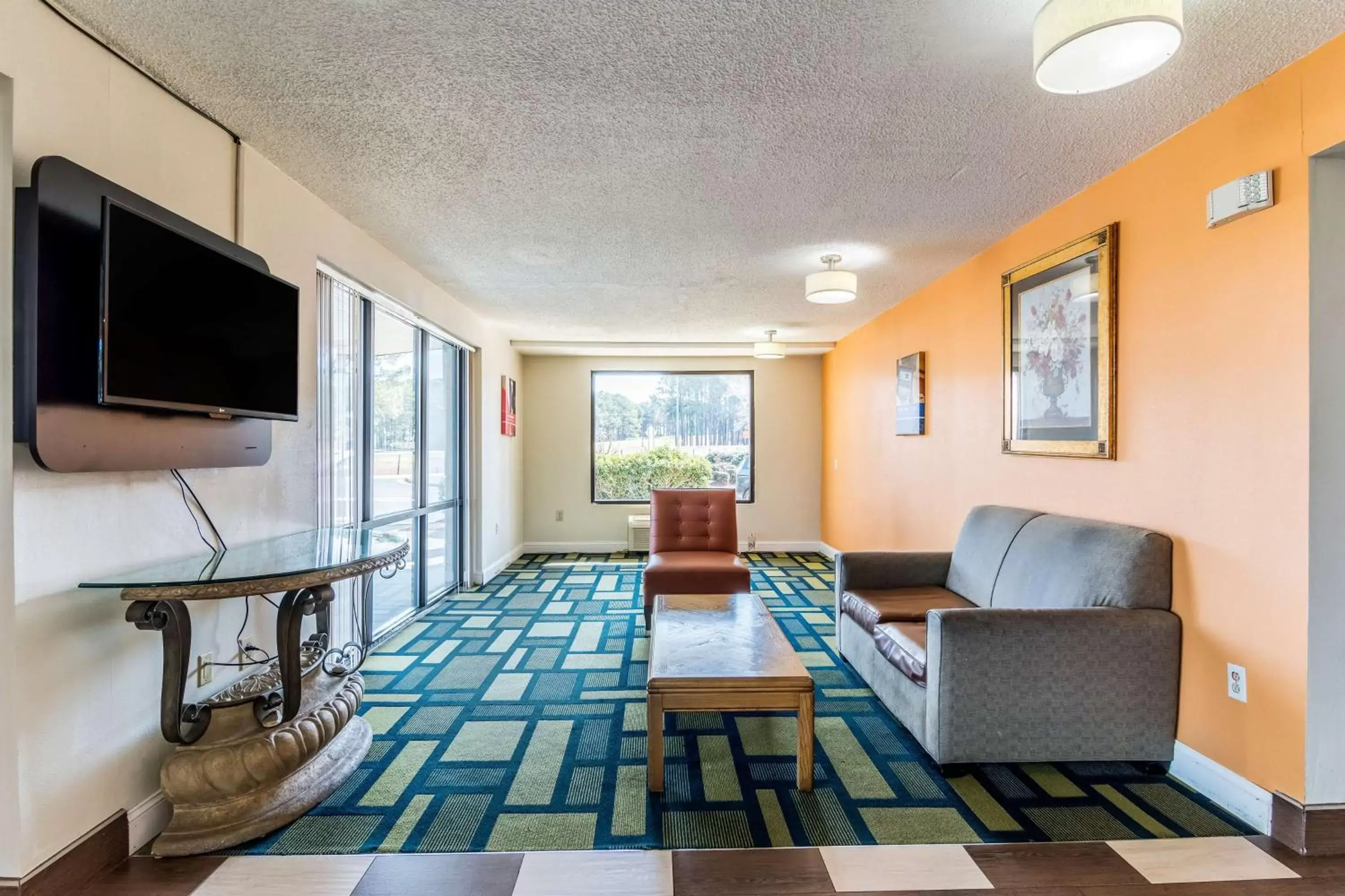 Lobby or reception in Motel 6-Kenly, NC