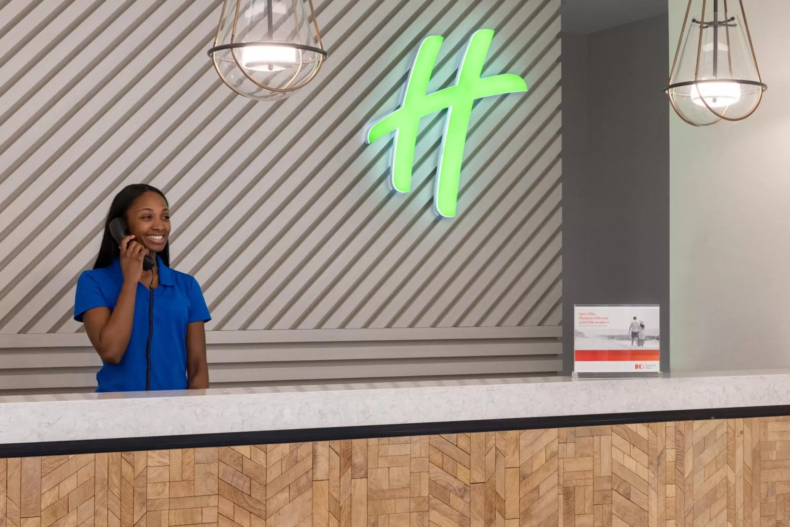 Lobby or reception in Holiday Inn & Suites Ocean City, an IHG Hotel