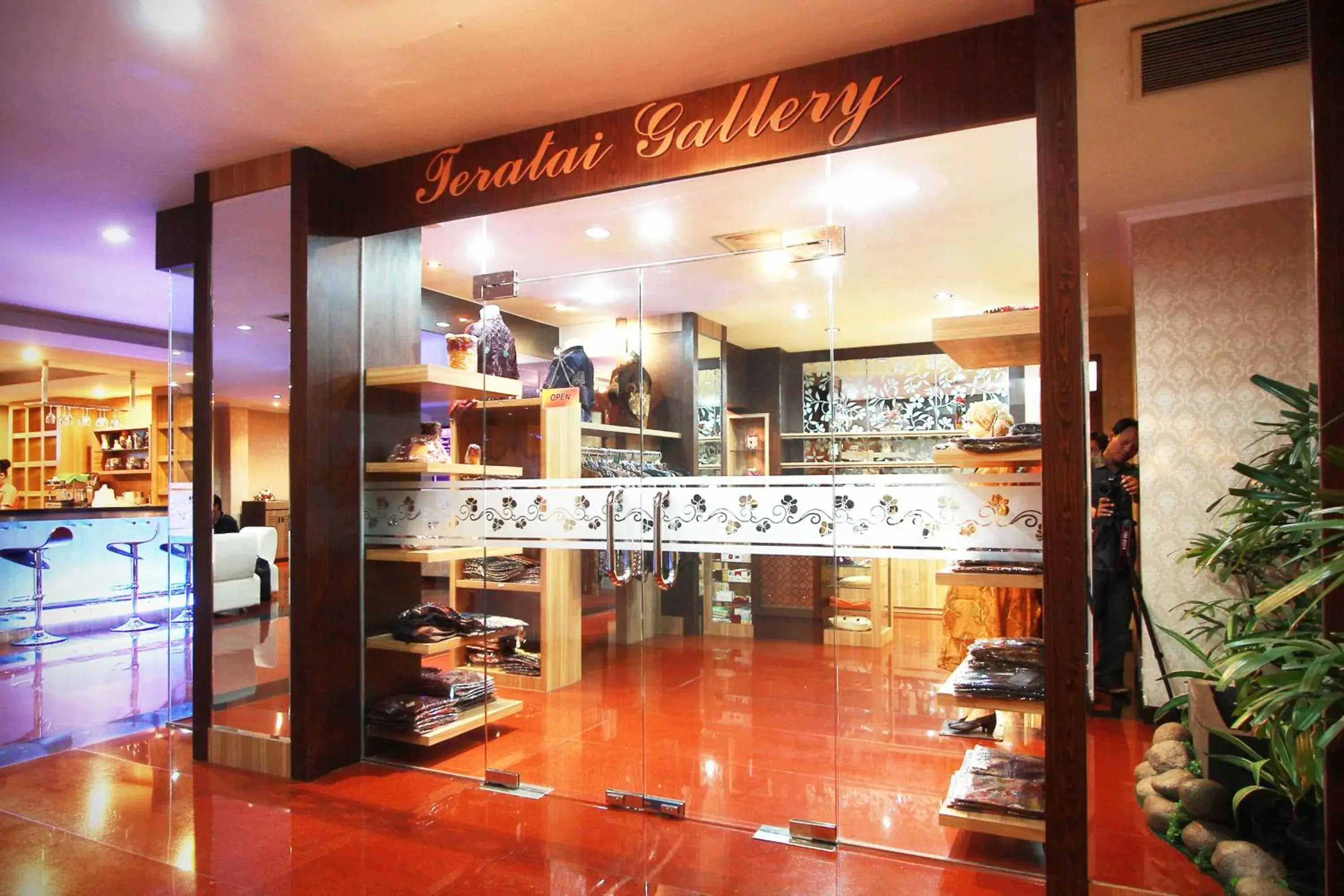 Restaurant/places to eat in Pandanaran Hotel Restaurant/places to eat in Pandanaran Hotel