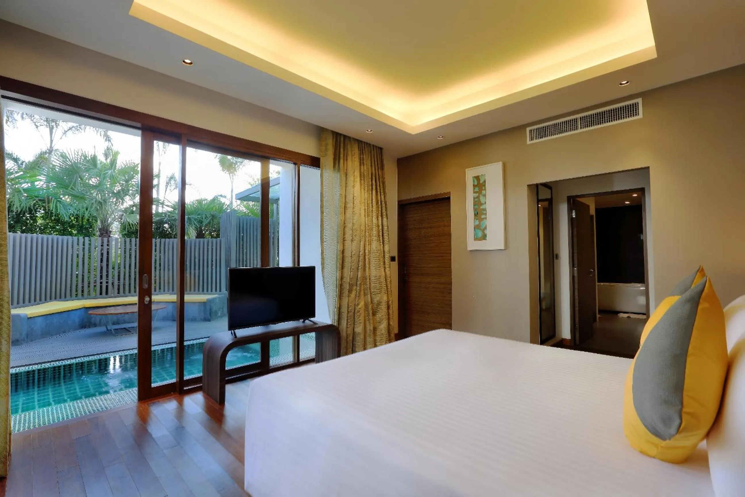 Patio in Destination Resorts Phuket Karon Beach - SHA Extra Plus