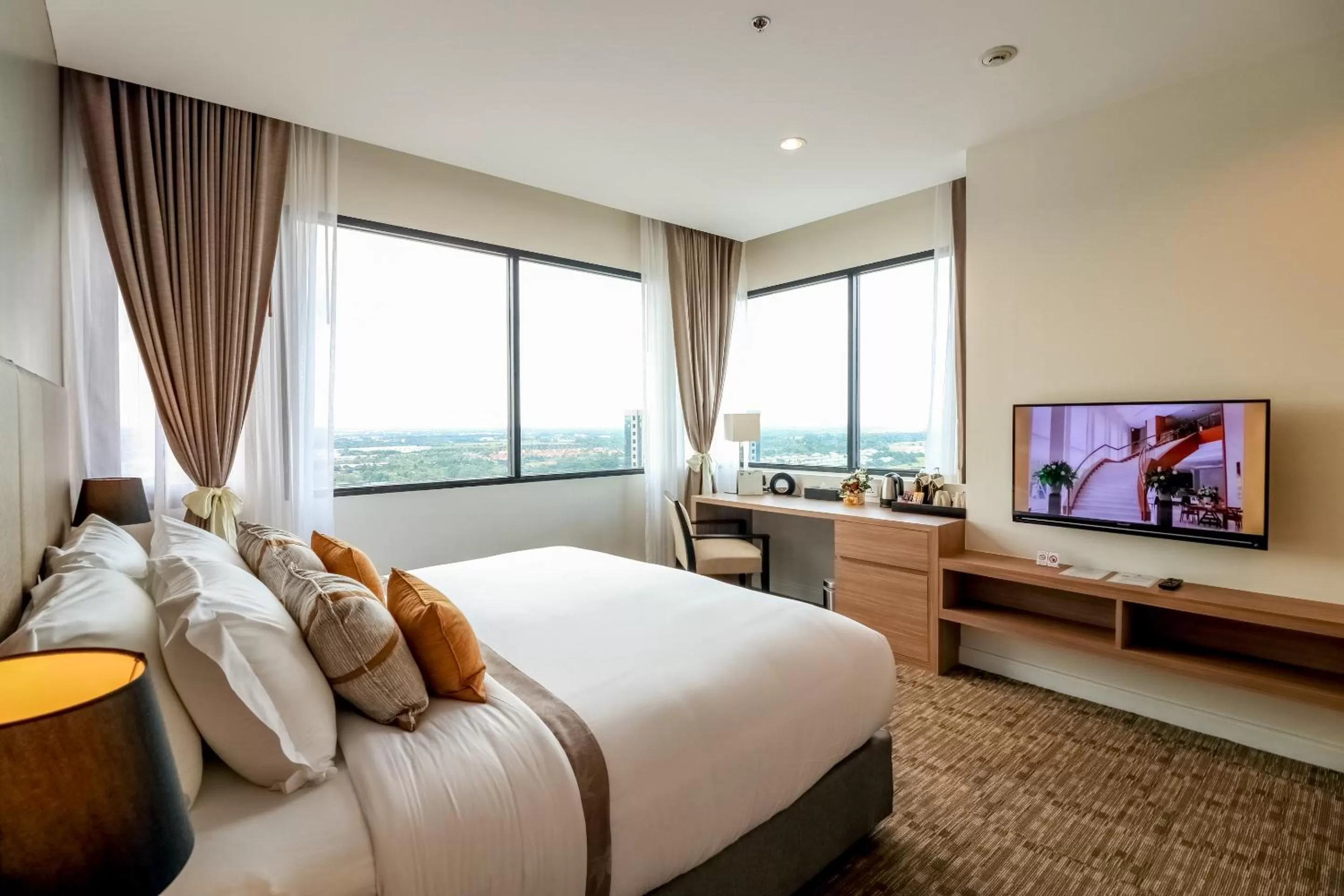 TV and multimedia, Bed in Grand Fortune Hotel Nakhon Si Thammarat