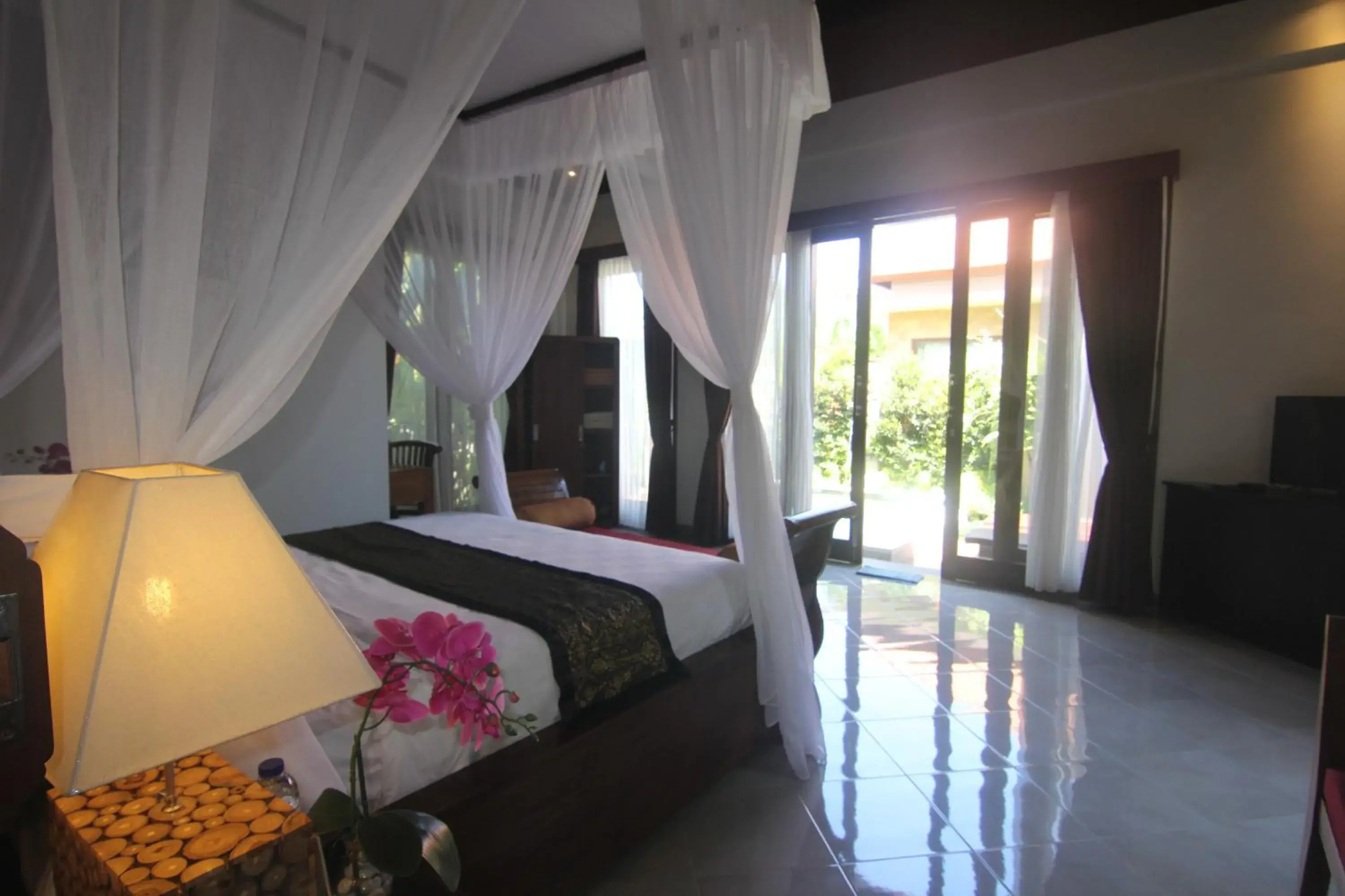 Bed in Ubud Paradise Villa